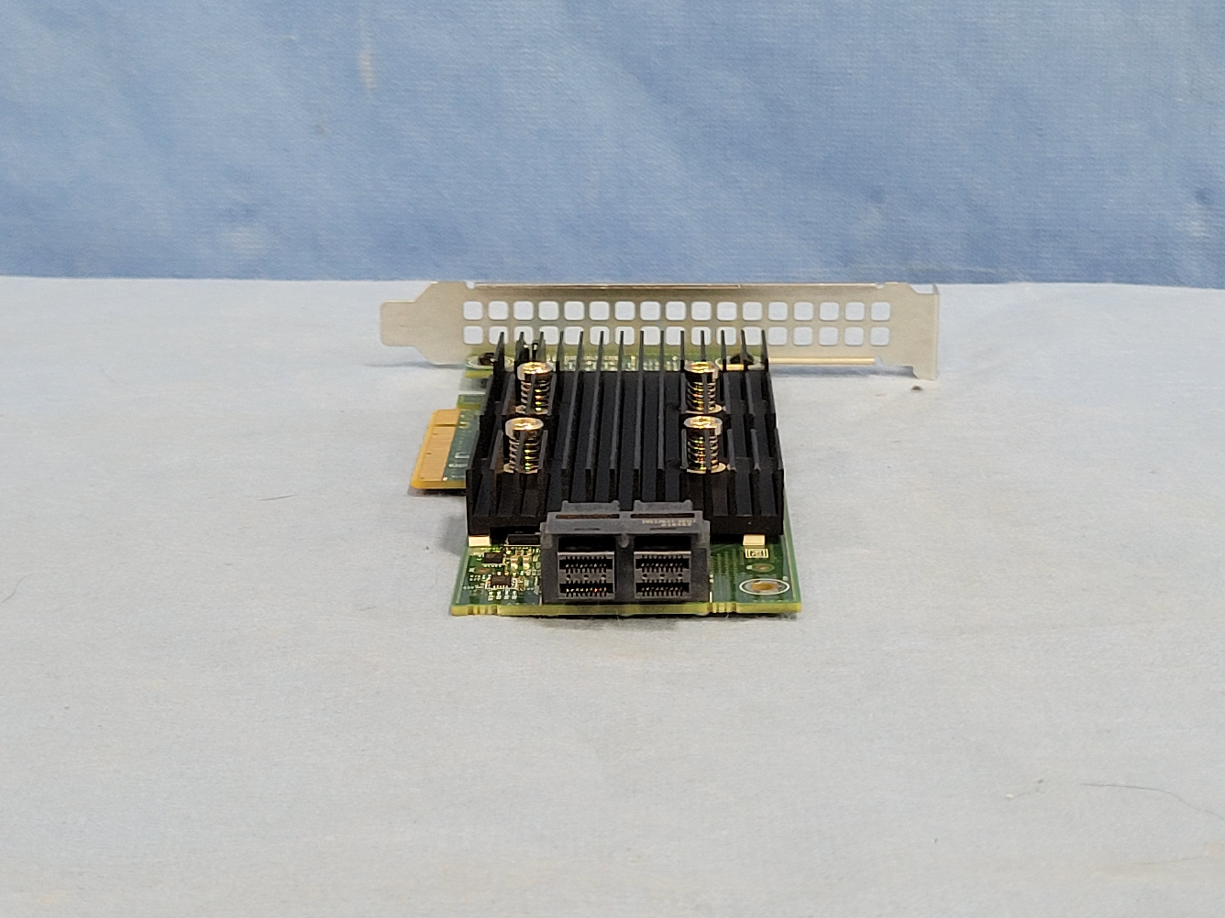 Dell 4Y5H1 PERC H330 12Gb/s SAS/SATA PCIe RAID Controller Card