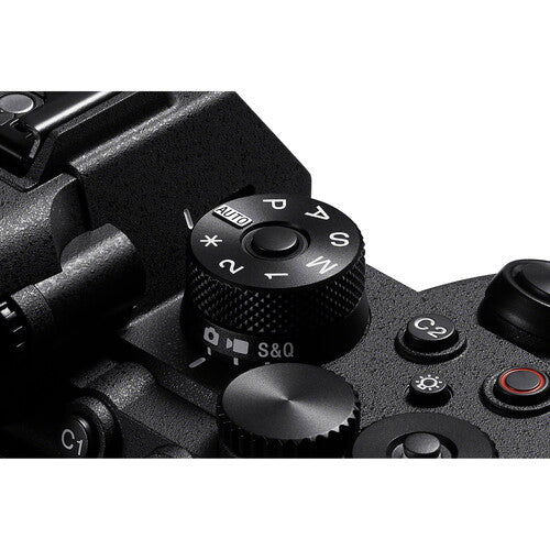 Sony a7R VI Mirrorless Camera 66.8MP | 8K @ 30FPS | AI AF A7RVI