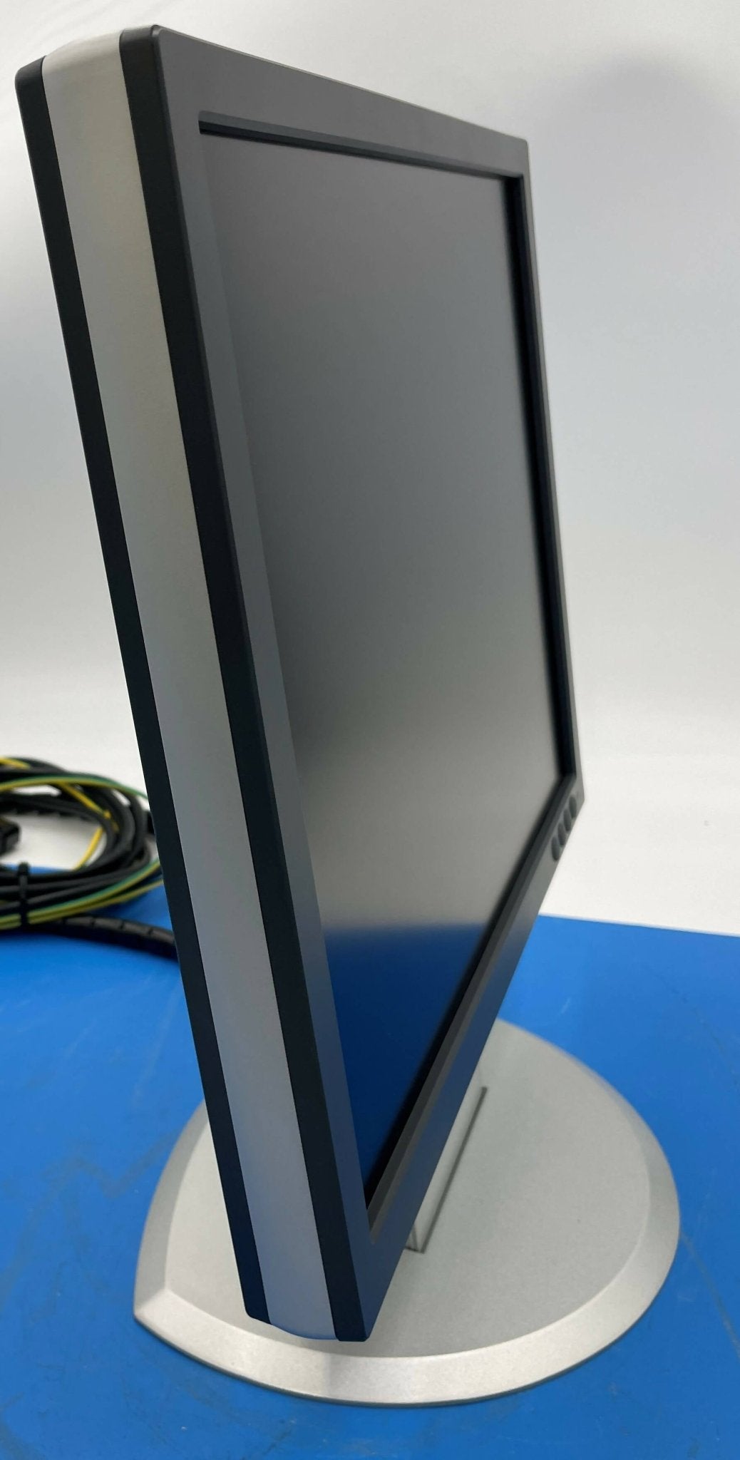 19" DSC 1913-D LCD COLOR MONITOR (10656056 SIEMENS