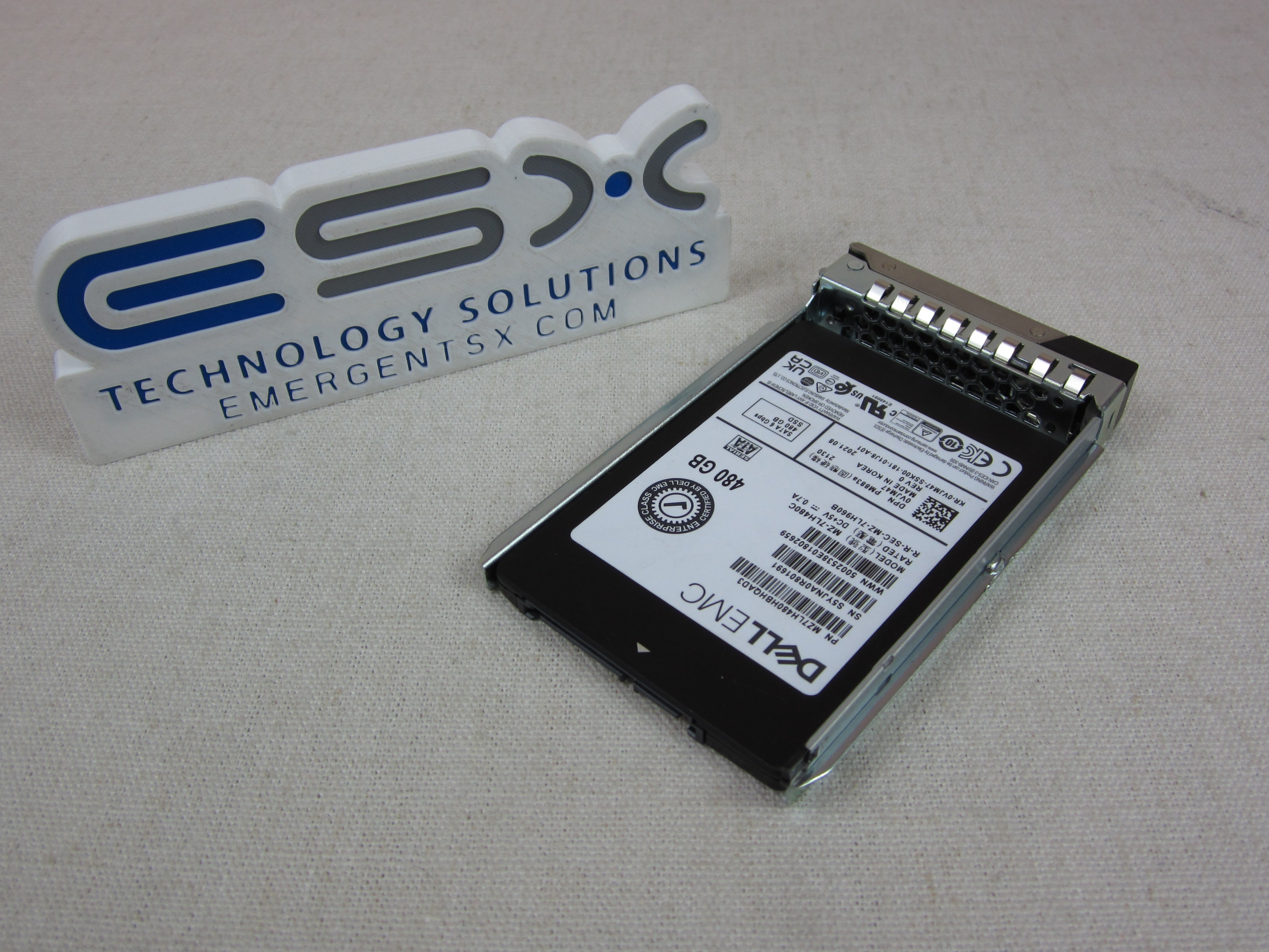 Dell VJM47 480GB 6Gb/s 2.5" SATA RI TLC SSD Samsung PM883a MZ-7LH480C 14G Tray