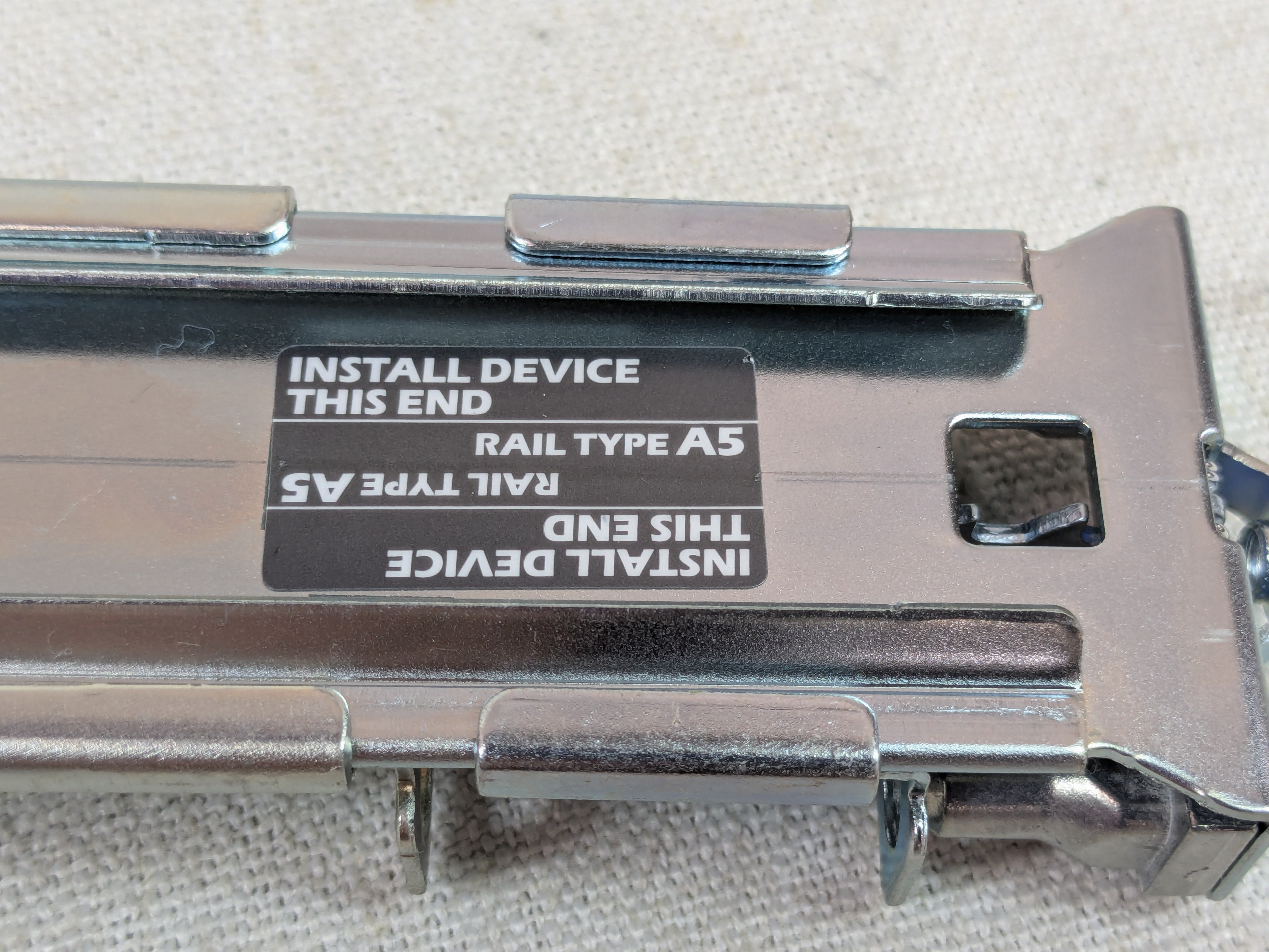 Dell 5RN1M 1U Rail Kit for PowerConnect 81xx N30xx N40xx S31xx S4xxx S5xxx S6xxx