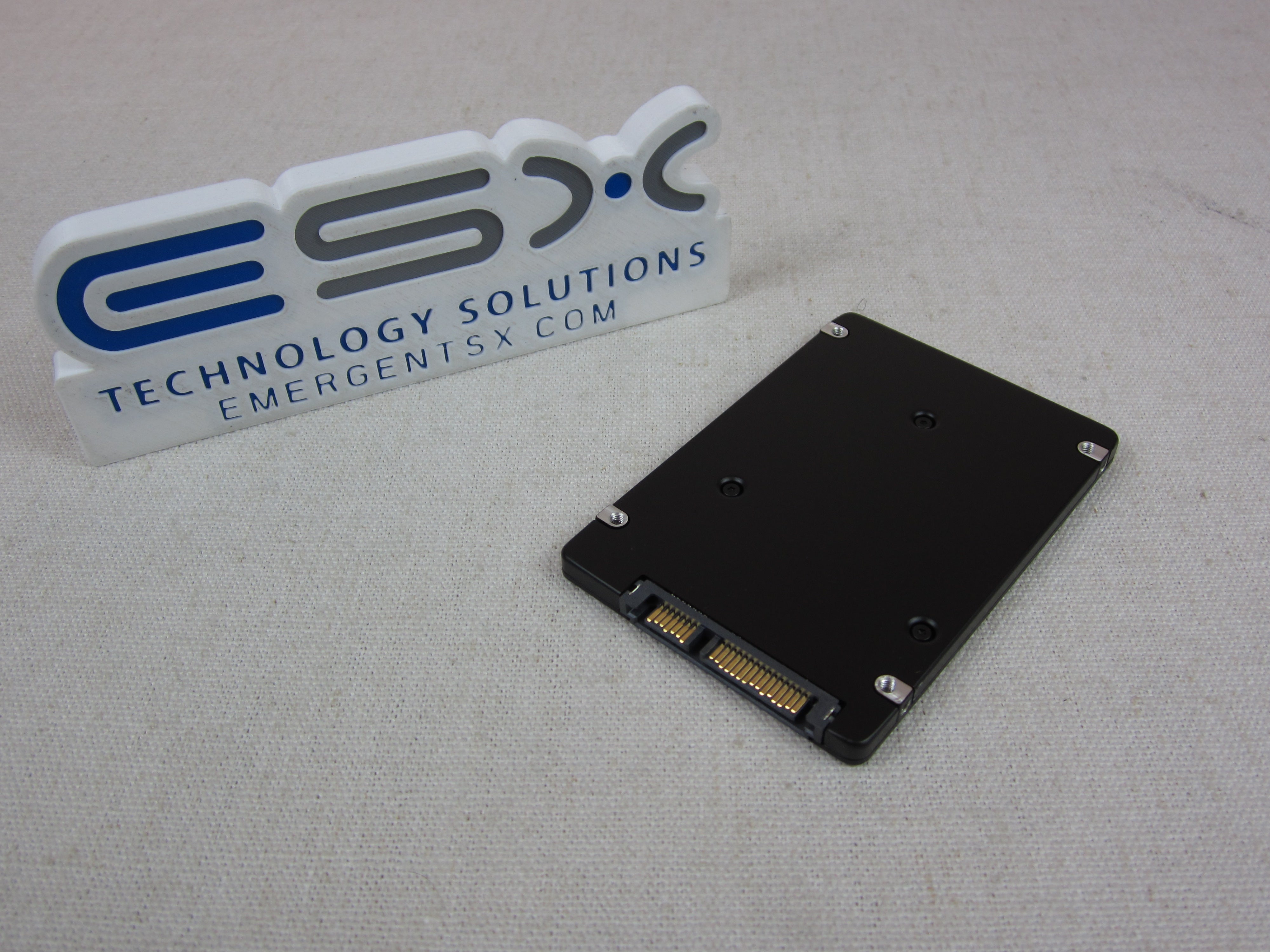 Dell VJM47 480GB 6Gb/s 2.5" SATA RI TLC SSD Samsung PM883a MZ-7LH480C