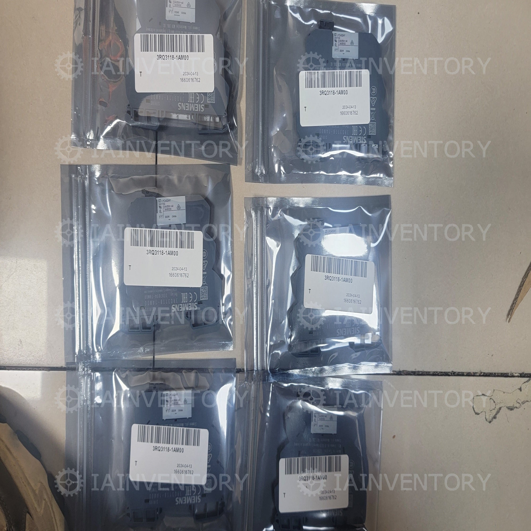 Siemens 3RQ3118-1AM00 Contactor 24 V DC 6.2 mm