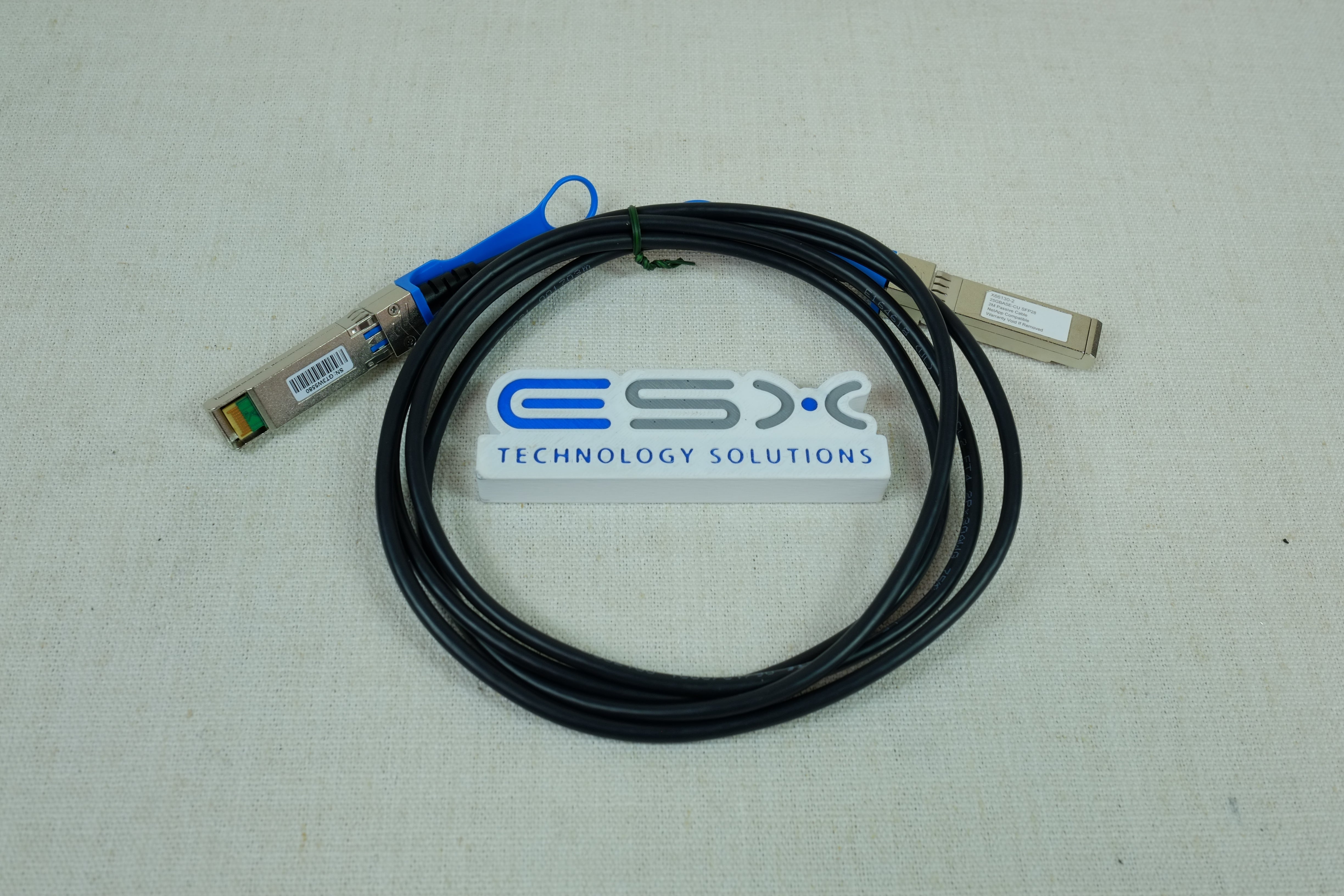 X66130-2 NetApp Compatible 2M 25GBASE-CU SFP28 Passive DAC Cable