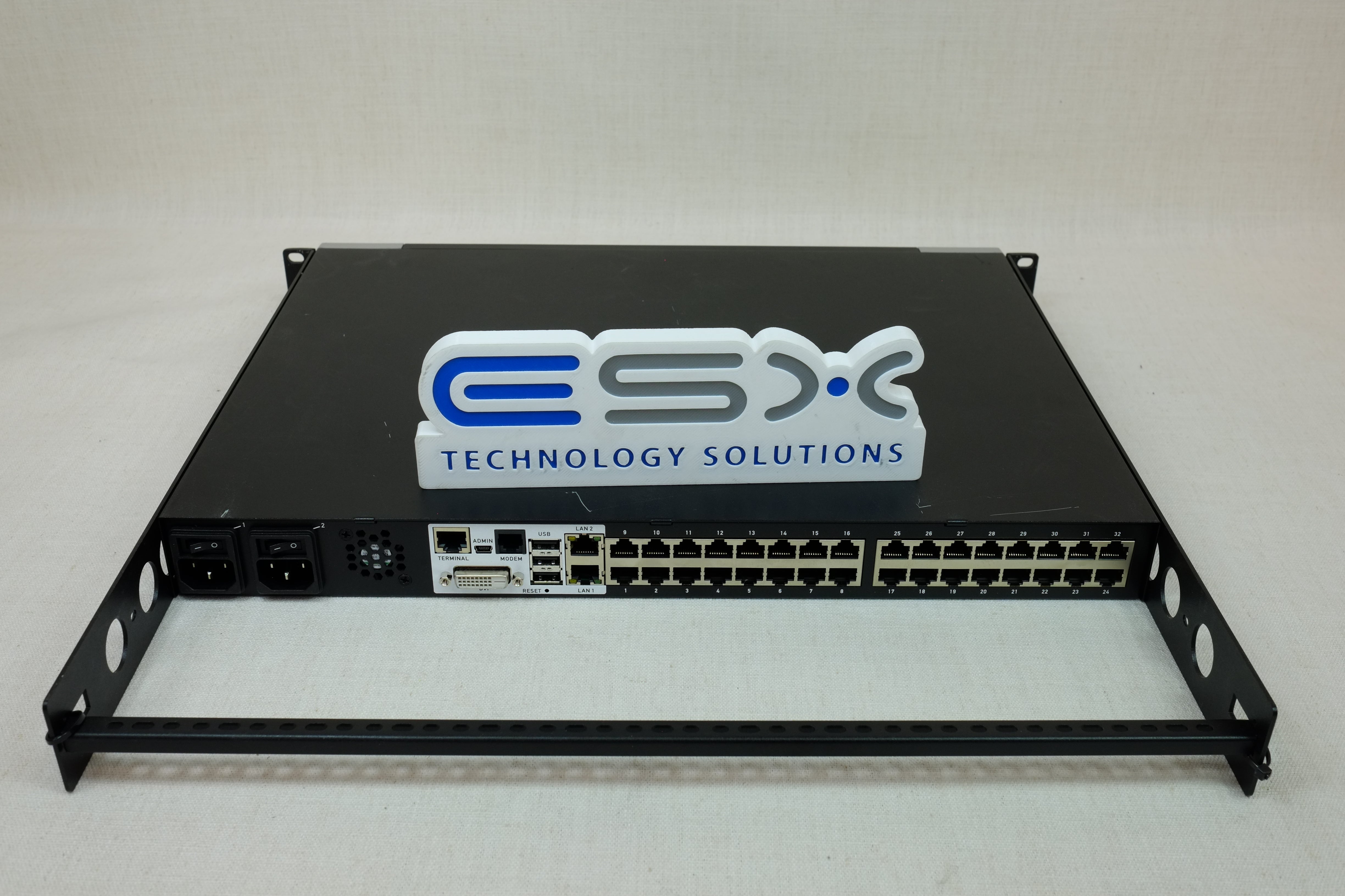 Raritan DSX2-32M 32 Port RJ45 Serial Console Server