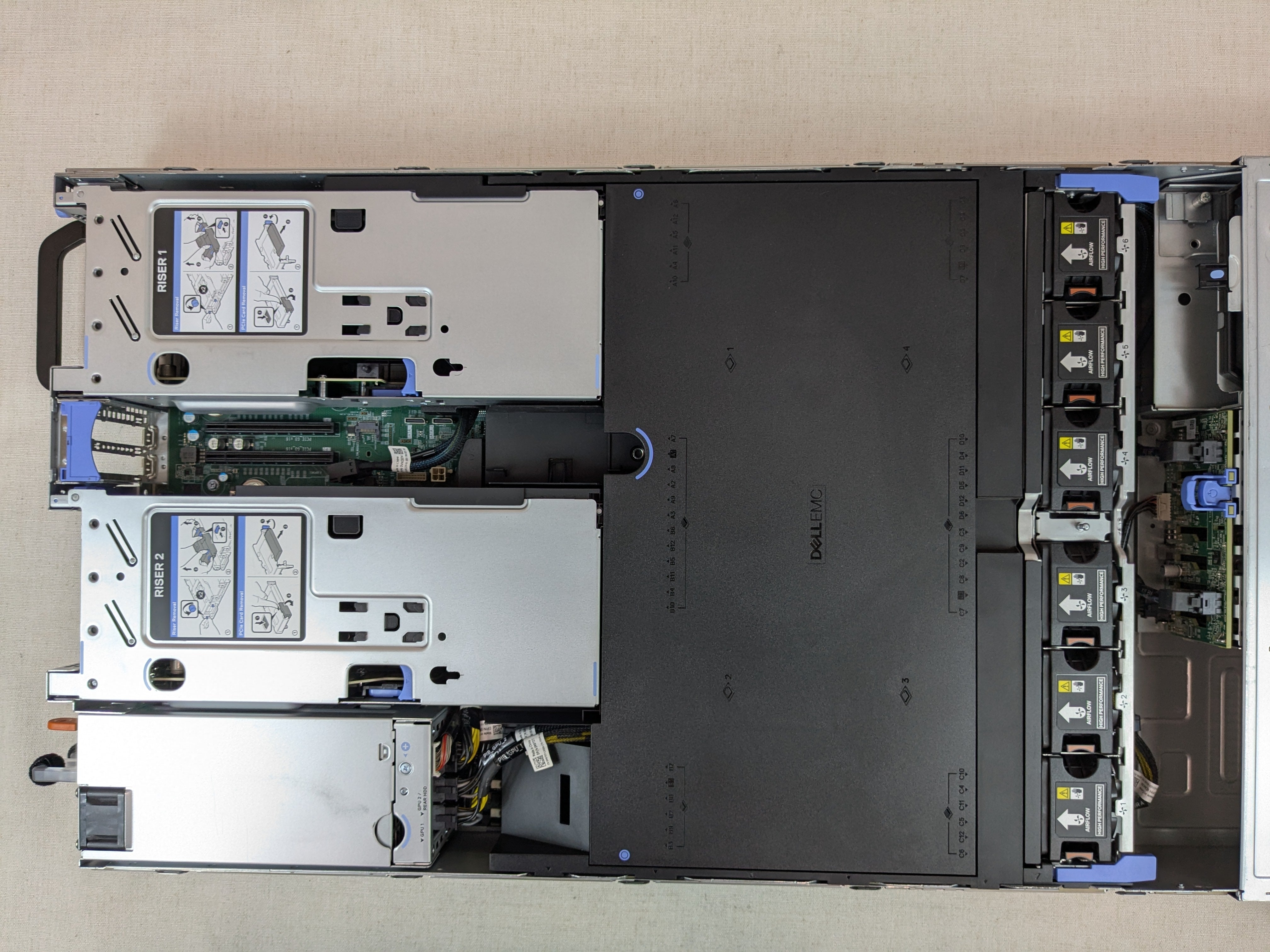 Dell PowerEdge R840 8x 2.5” 2U Barebones CTO Server – 2x Heatsink, 2x 1100W