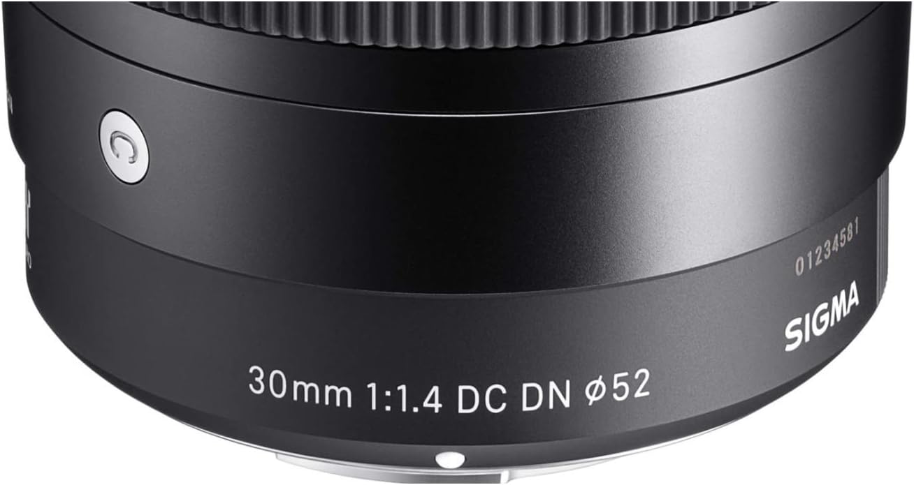 Sigma 30mm f/1.4 DC DN Contemporary Lens for Canon RF-S