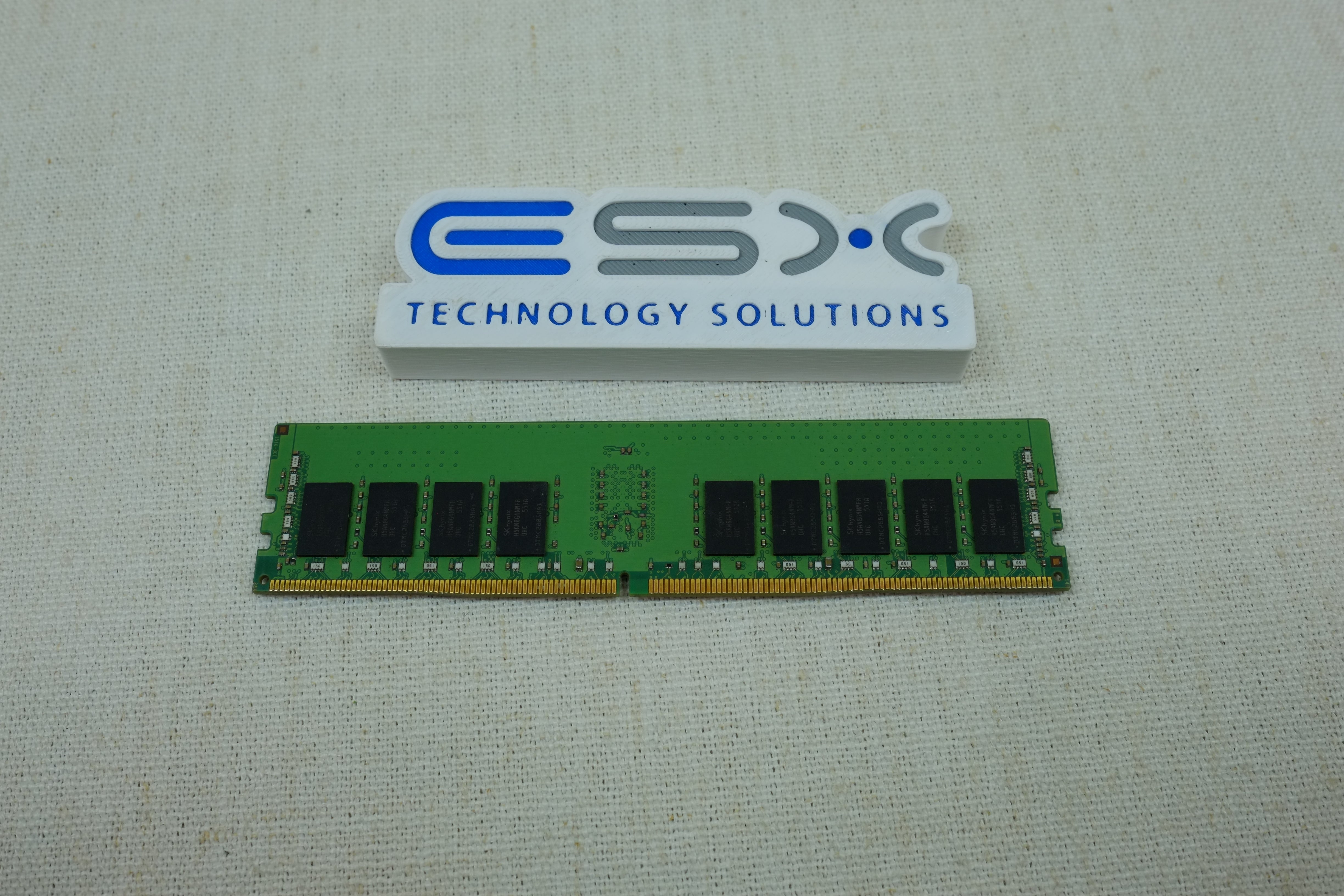 Hynix HMA82GR7MFR4N-UH 16GB 1Rx4 PC4-2400T DDR4 ECC Server Memory RDIMM