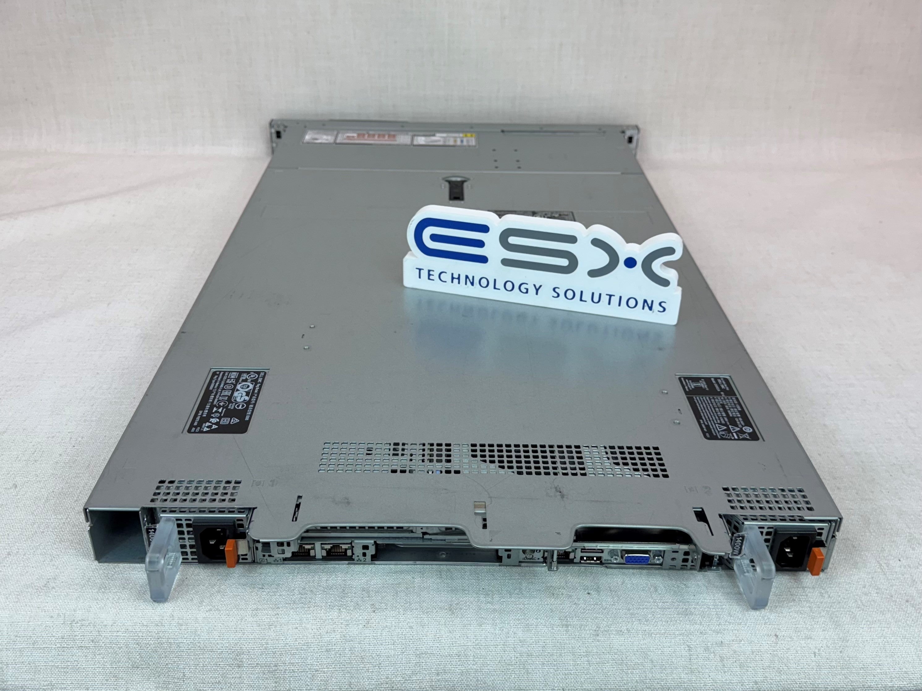 Dell PowerEdge R650 8x 2.5” Server– 2x 32C Platinum 8358 2.6GHz, 512GB, 2x 240GB