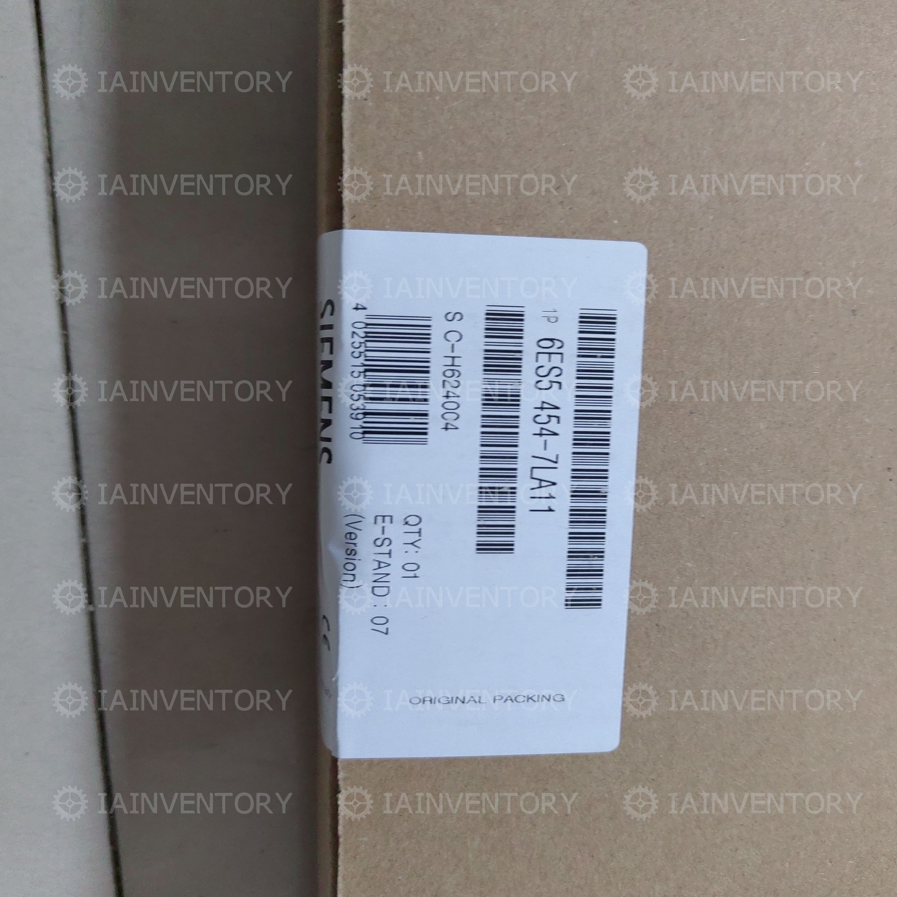 Unopened Siemens 6ES5 454-7LA11 6ES5454-7LA11