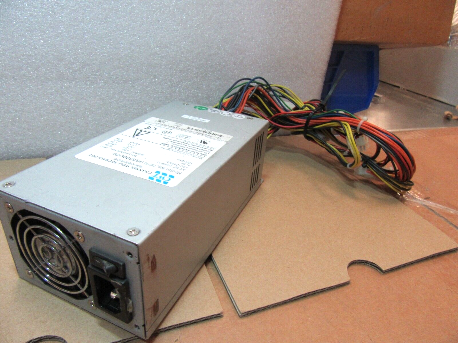 Channel Well PSG300E-P0 300W PSU - Connector View | Alo Tech Solutions