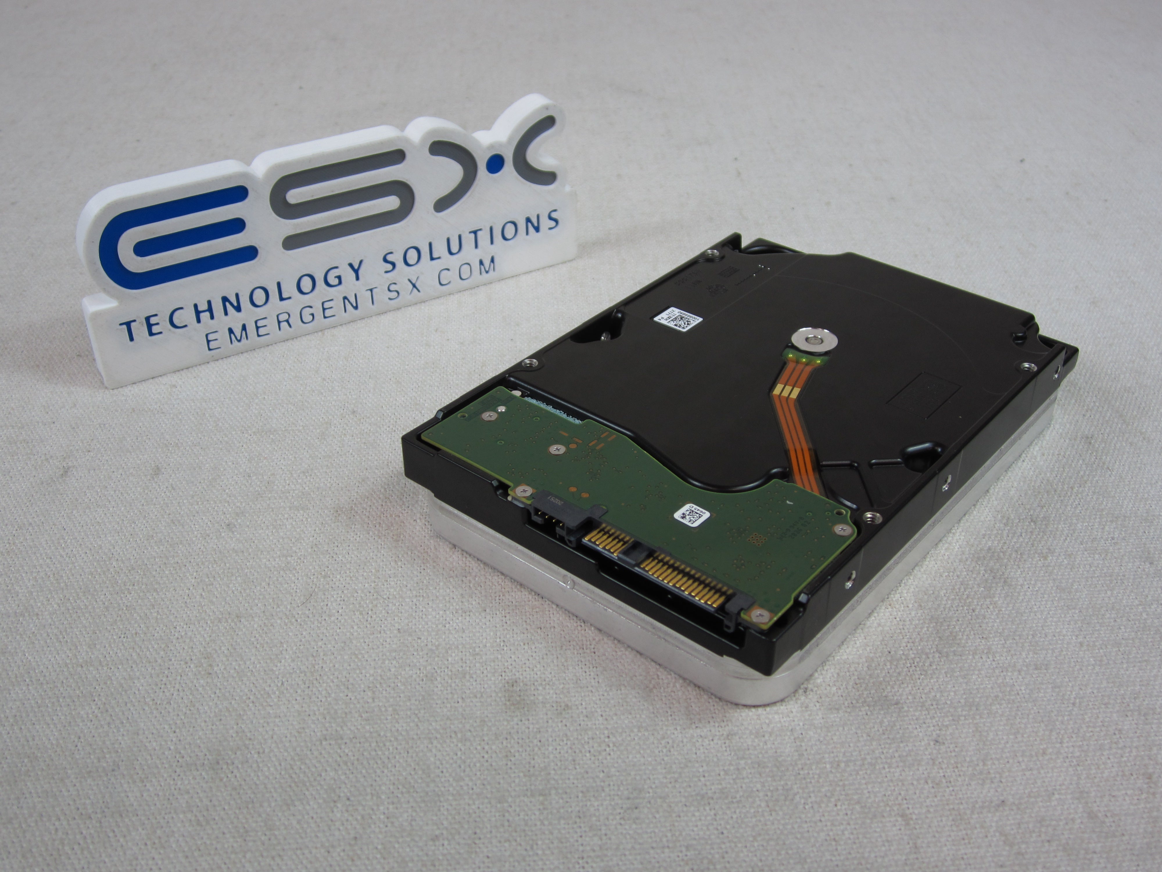 Dell 7KT9W 12TB 7.2k 12Gb/s 3.5” SAS 512e Hard Drive ST12000NM009G