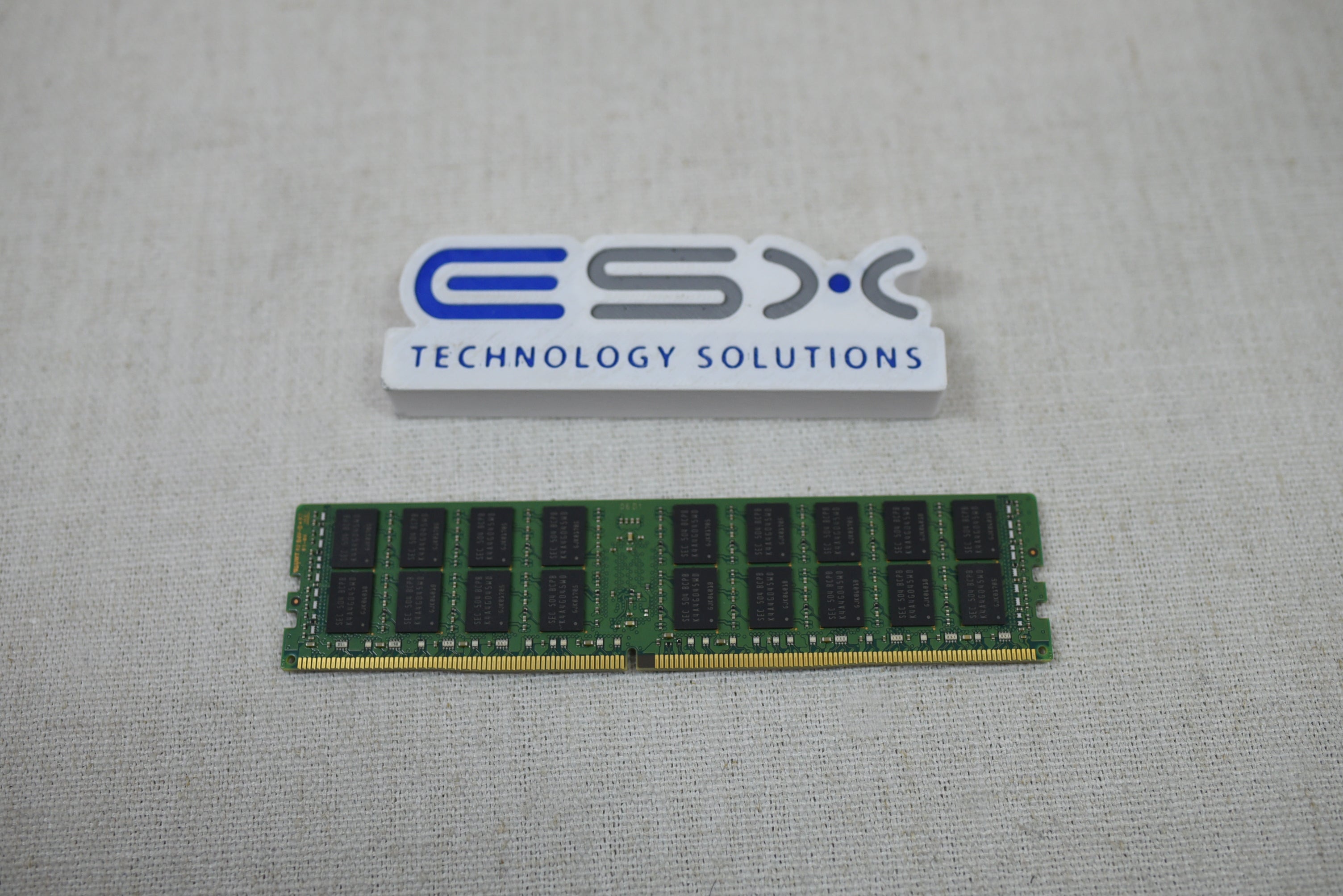 Dell 1R8CR 16GB 2Rx4 PC4-21333P DDR4 ECC Server Memory RDIMM