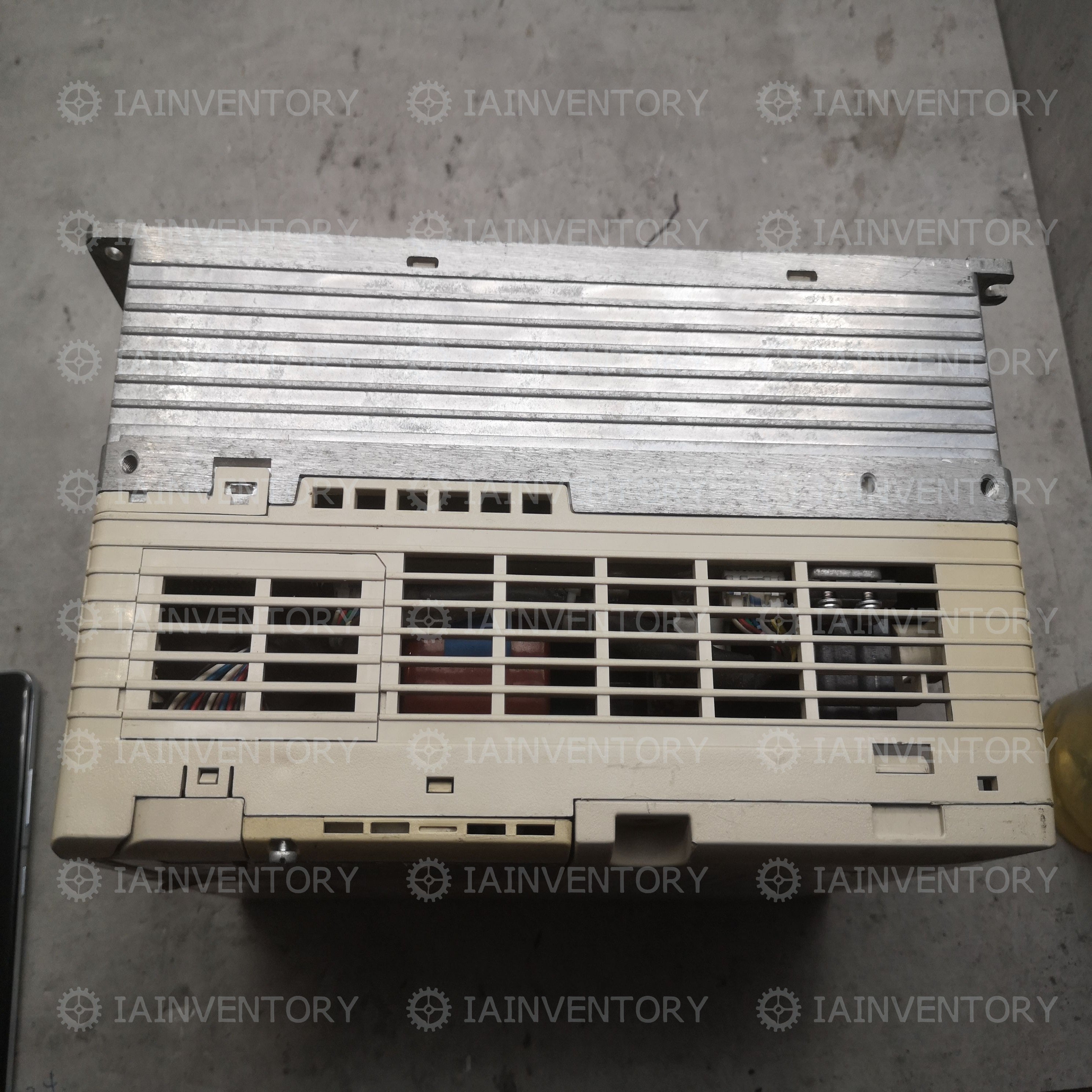 YASKAWA inverter CIMR-VB4A0038FBA