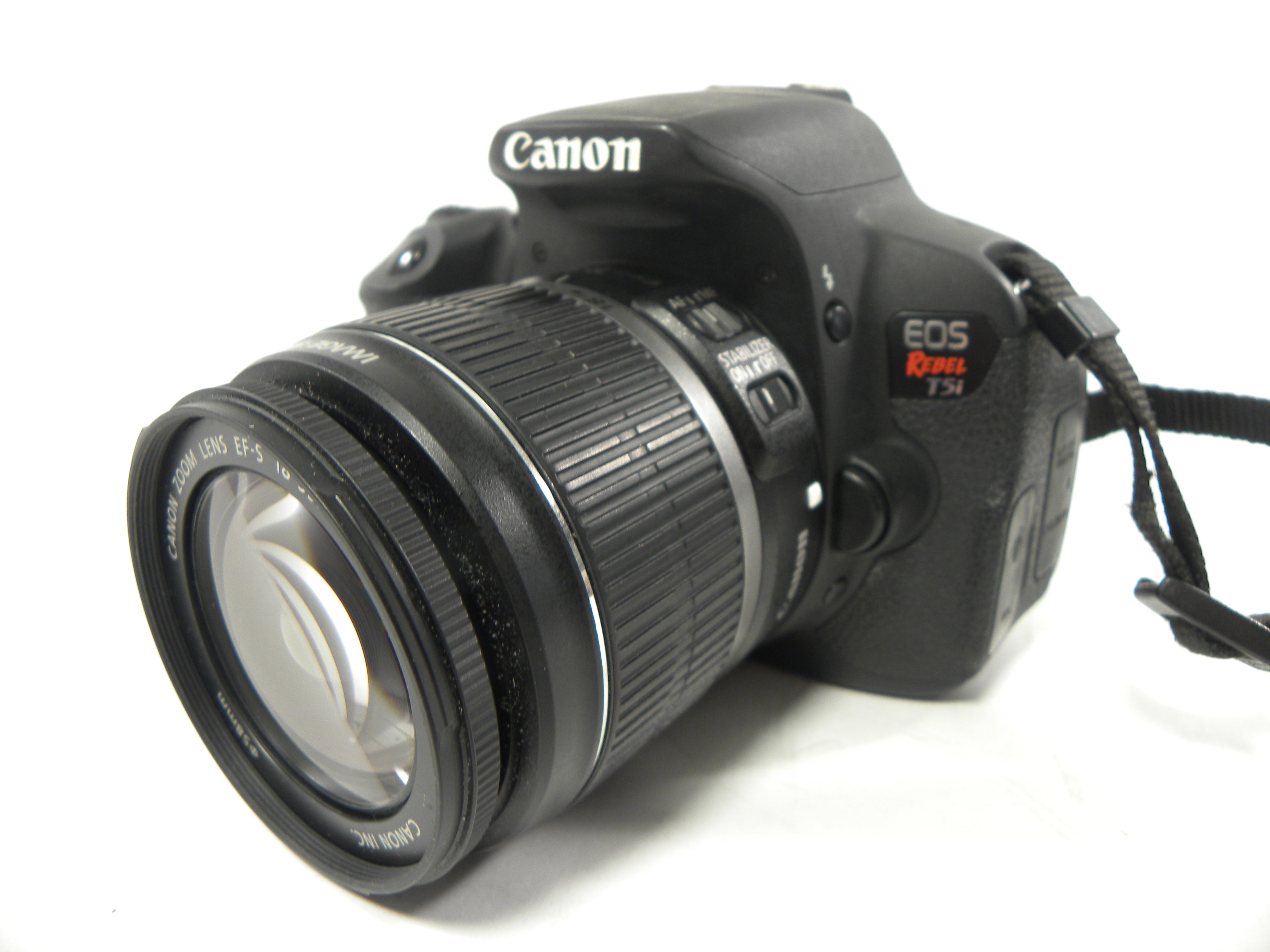 Canon EOS Rebel T5i 18.0mp Digital SLR w/EF-S 18-55 Shutter Ct.13,792