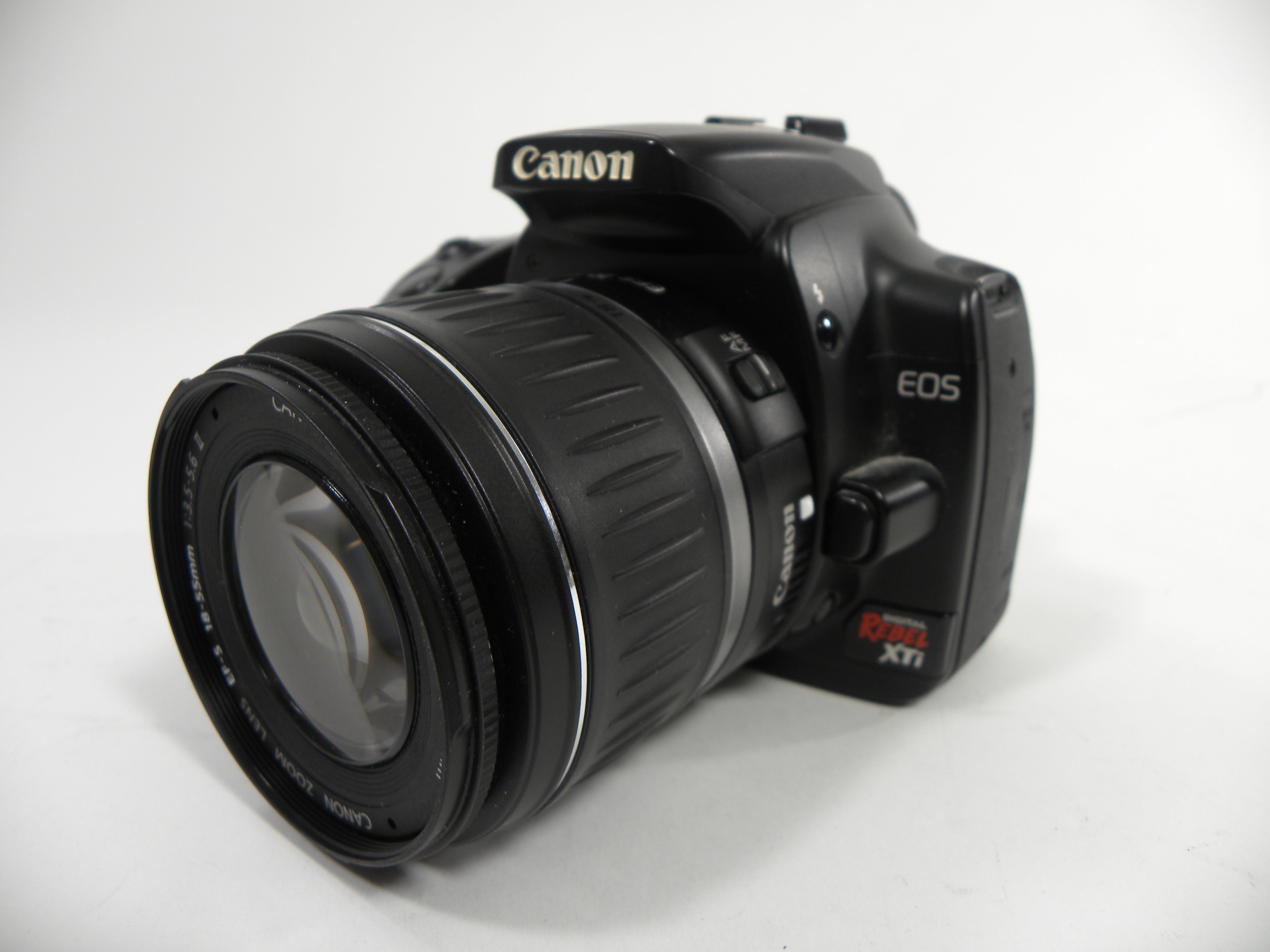 Canon EOS Rebel XTi 10.1mp Digital SLR w/EF-S 18-55mm f3.5-5.6 II