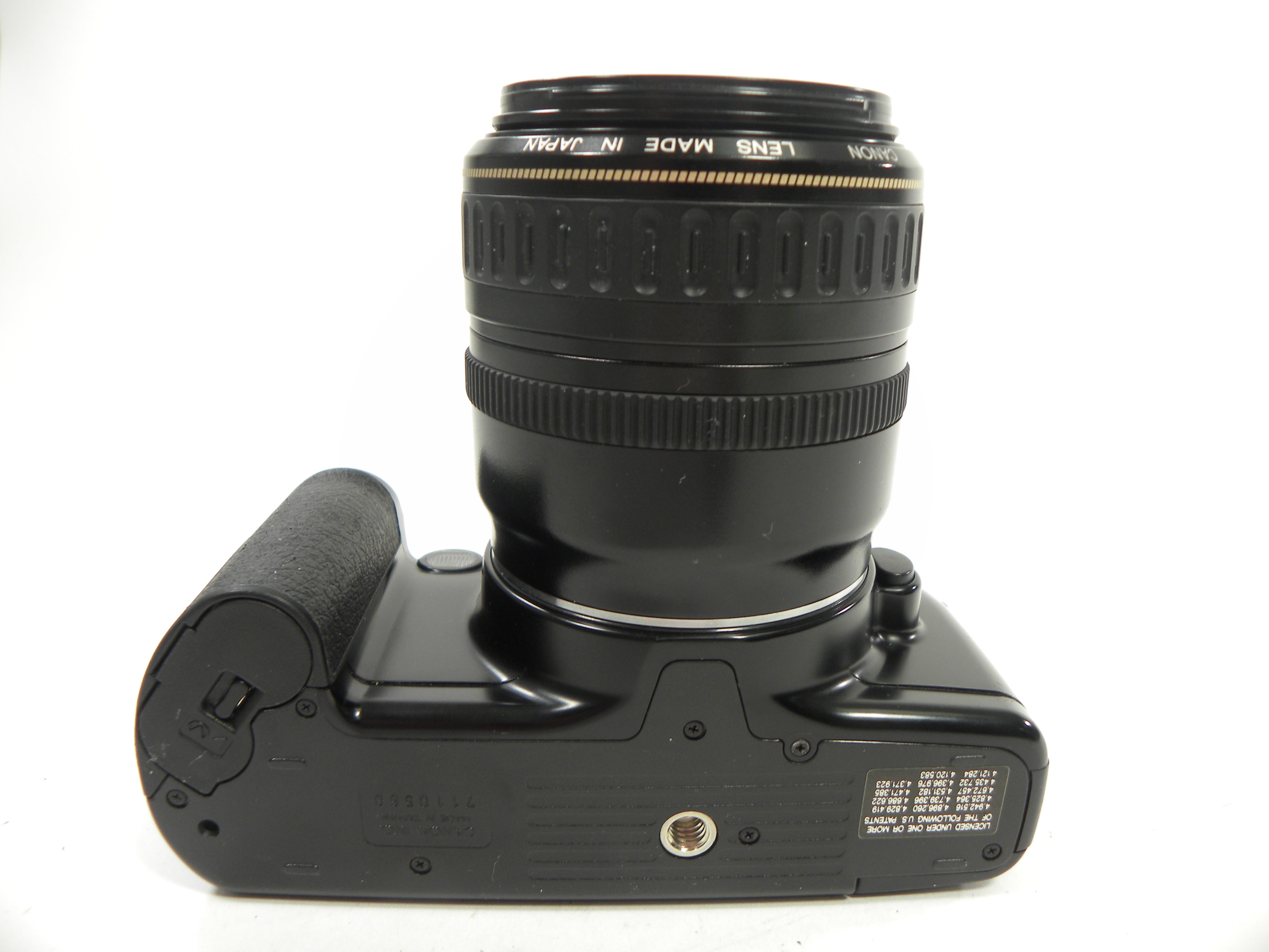 Canon EOS Rebel Xs 35mm SLR w/EF 28-105mm f3.5-4.5