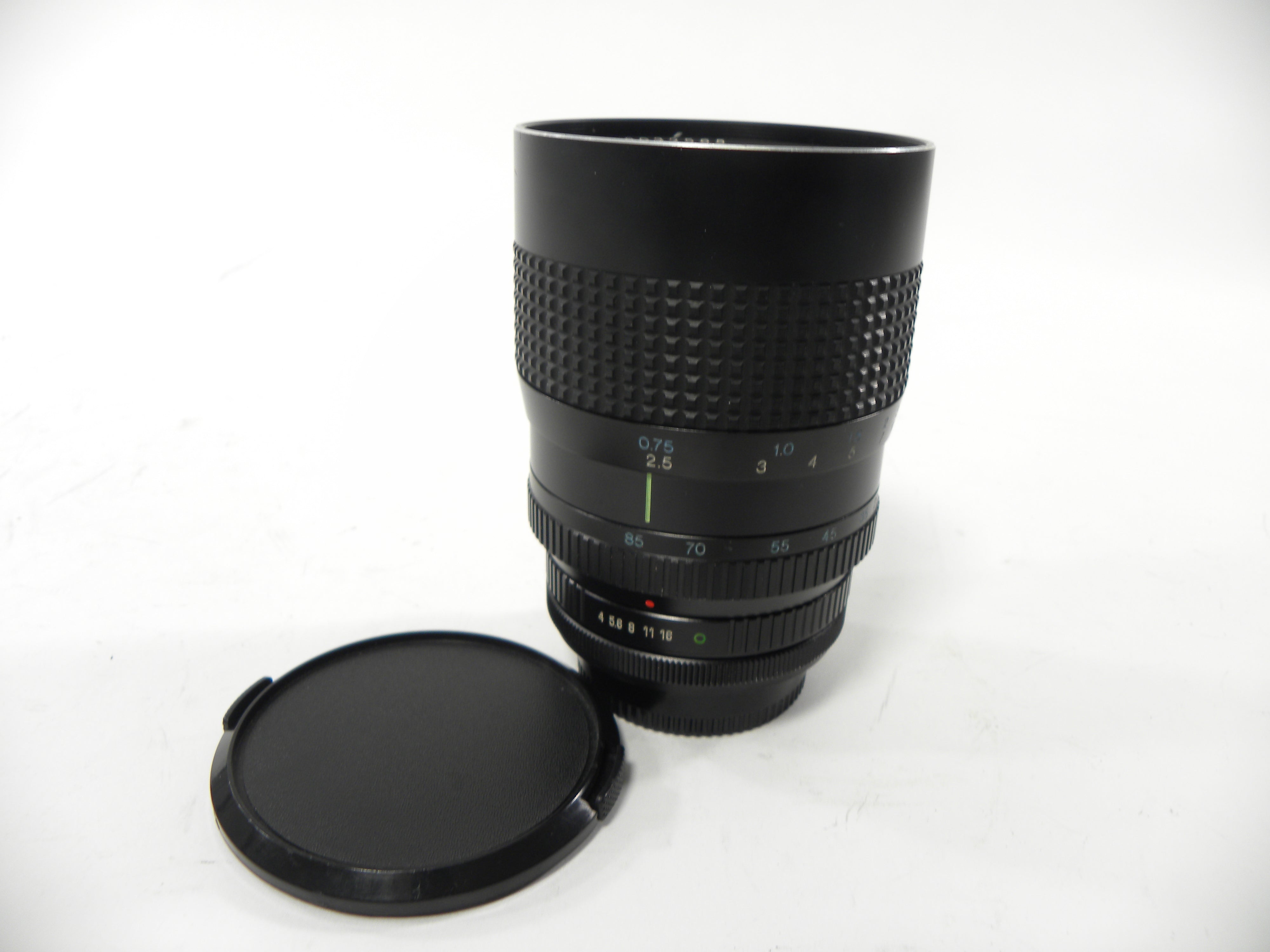 Tokina RMC 28-85mm f4 Canon FD Mount lens
