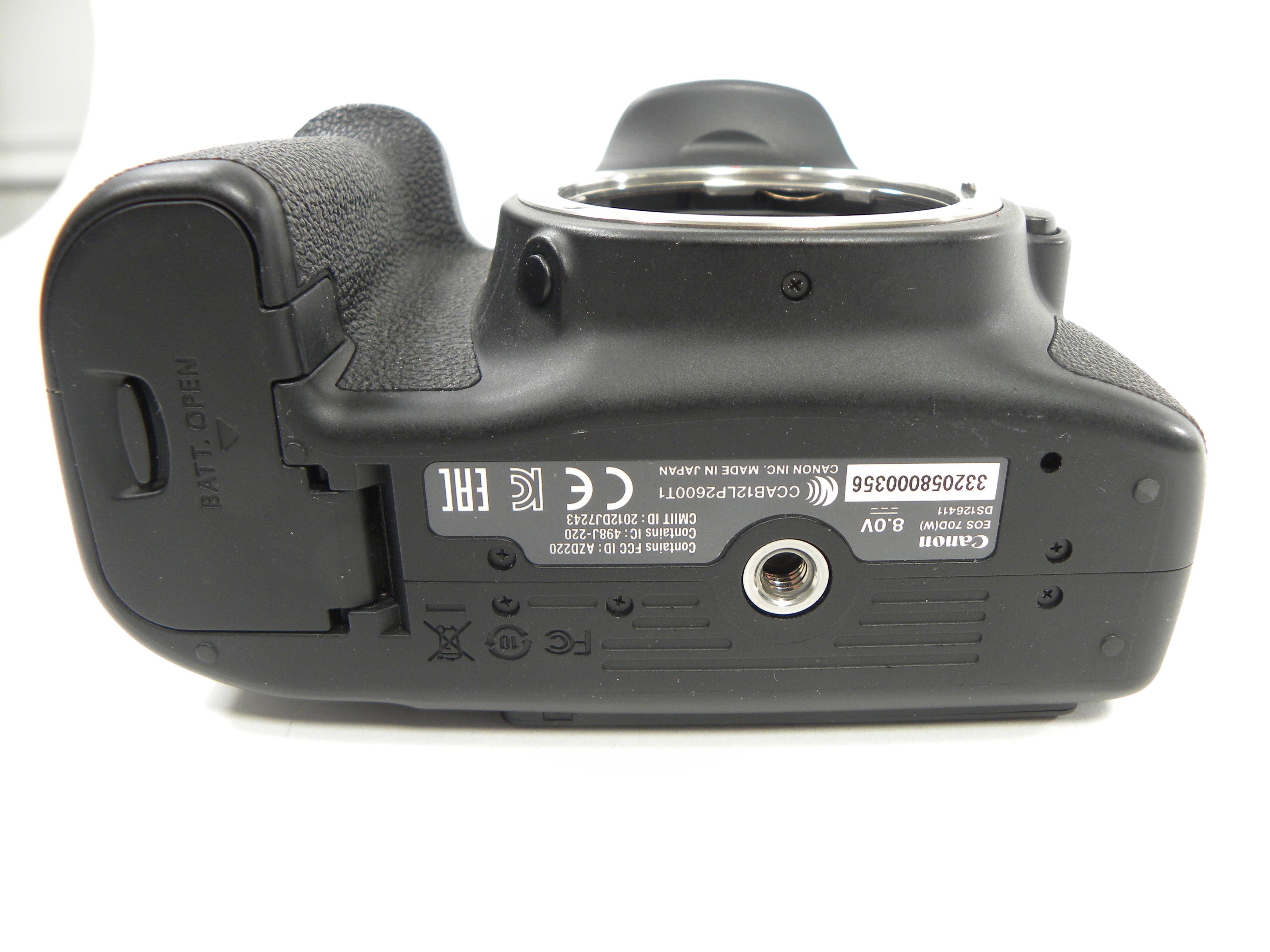 Canon 70D 20mp Digital SLR Body Only Shutter ct. 54,471
