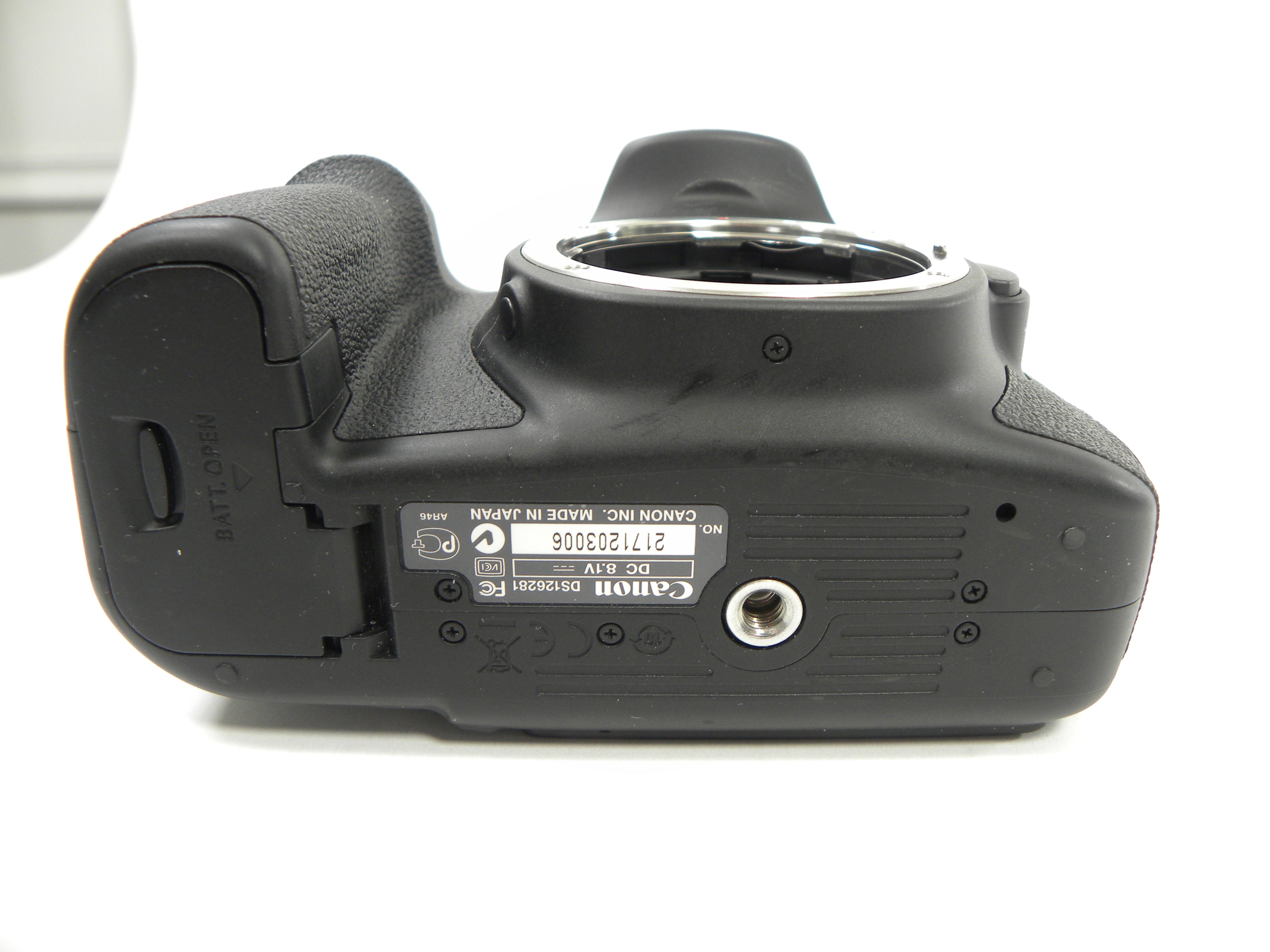 Canon 60D 18mp Digital SLR Body Only Shutter Ct. 13,568