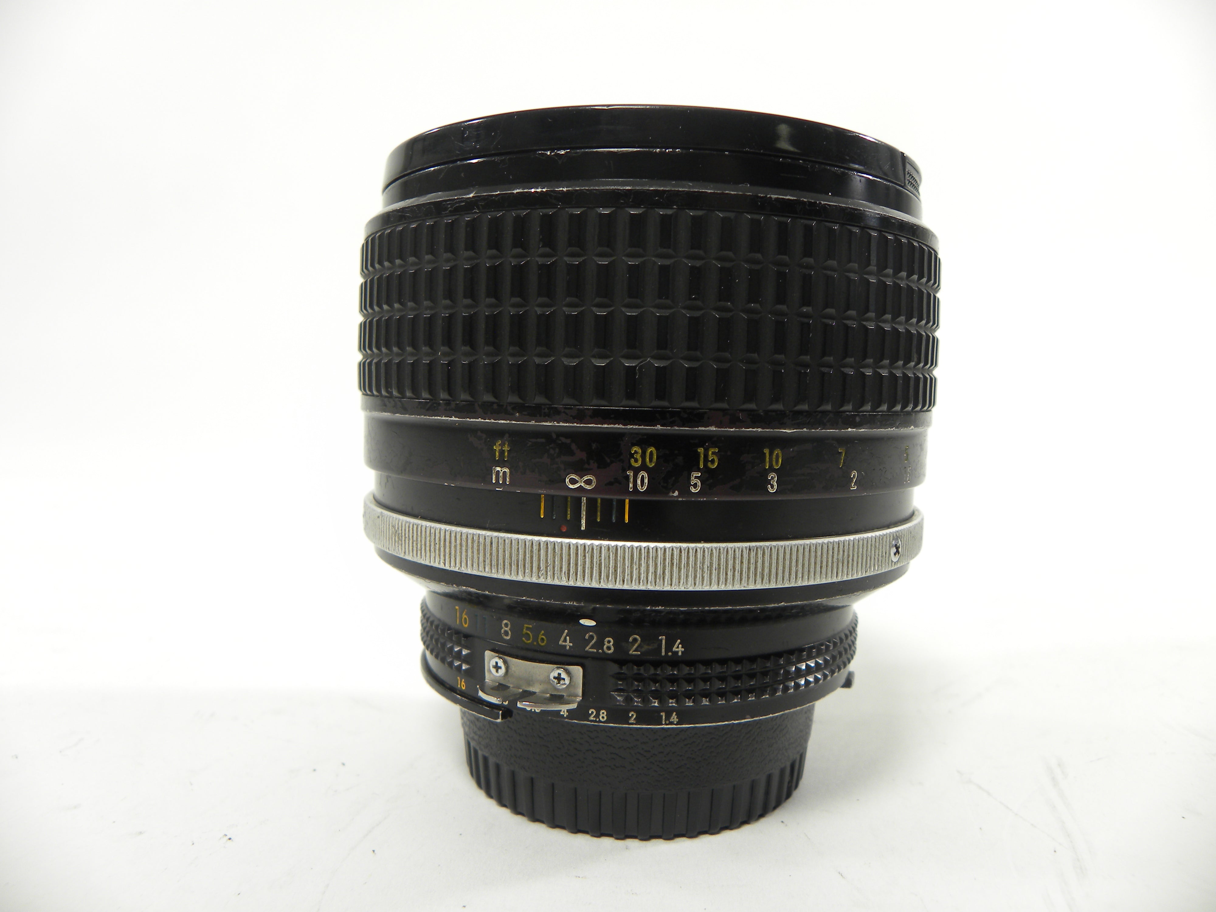 Nikon Nikkor 85mm f1.4 Ais F Mount