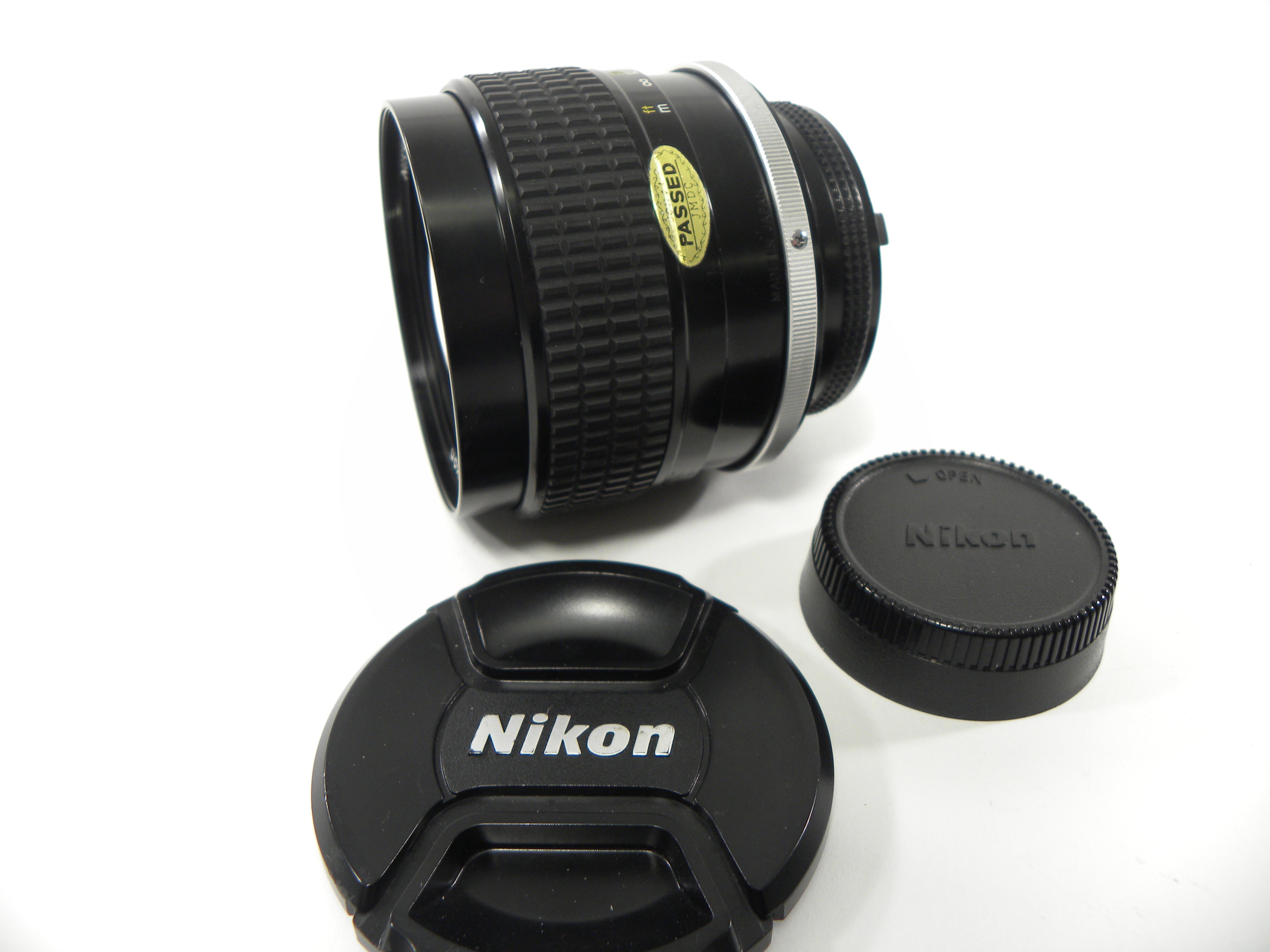 Nikon Nikkor 85mm f1.4 Ais lens AS IS No Returns
