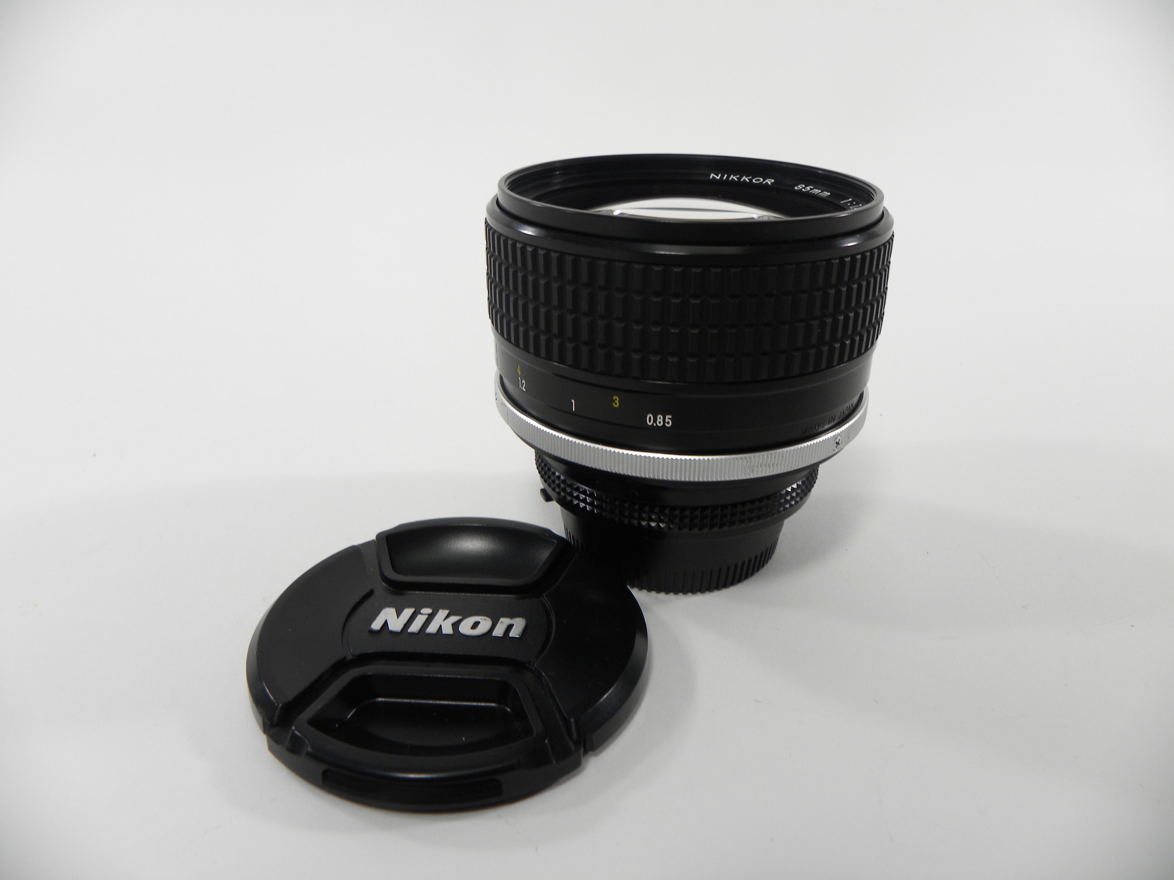 Nikon Nikkor 85mm f1.4 Ais lens AS IS No Returns