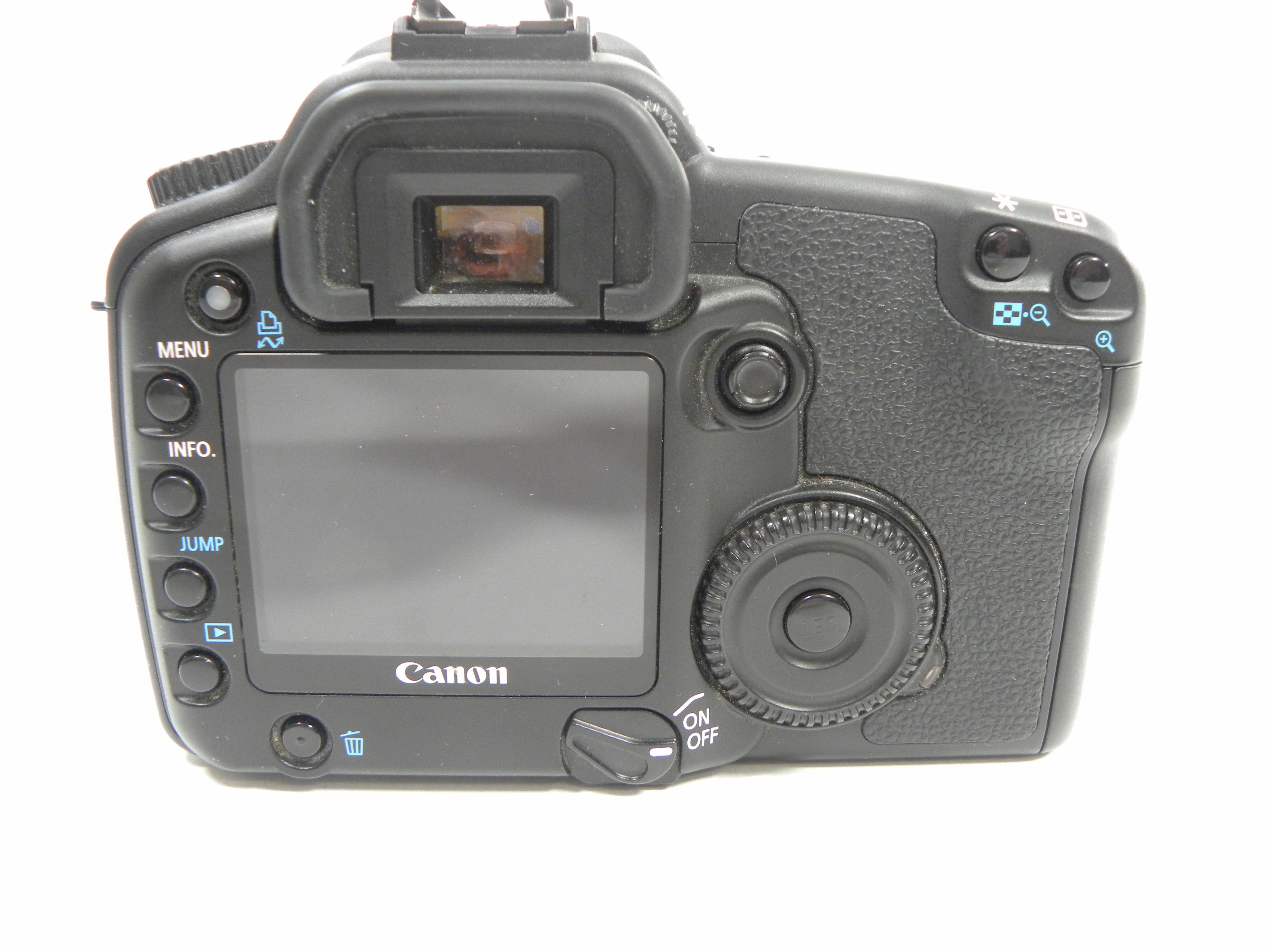 Canon EOS 30D 8.2mp Digital SLR body only AS IS (Parts or Repair) No Returns