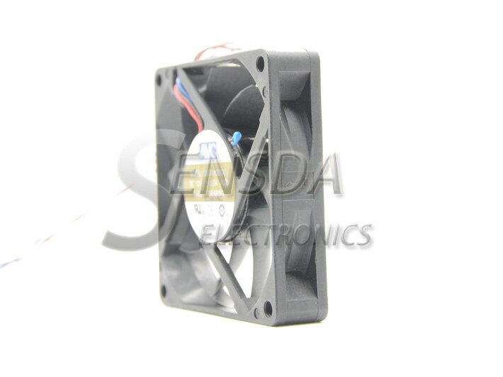 AVC DE07015B12U 70x70x15mm 12V DC 0.7A 4-Wire Axial Cooling Fan