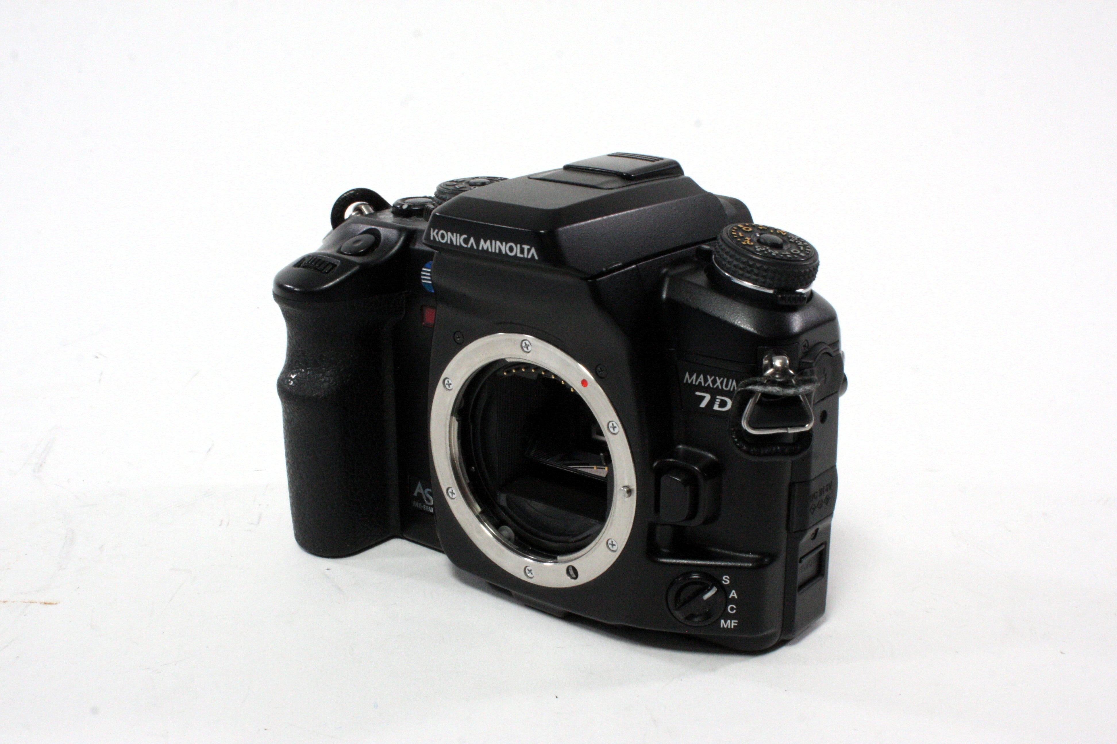 Konica Minolta Maxxum 7D with YC-7D Motion Drive