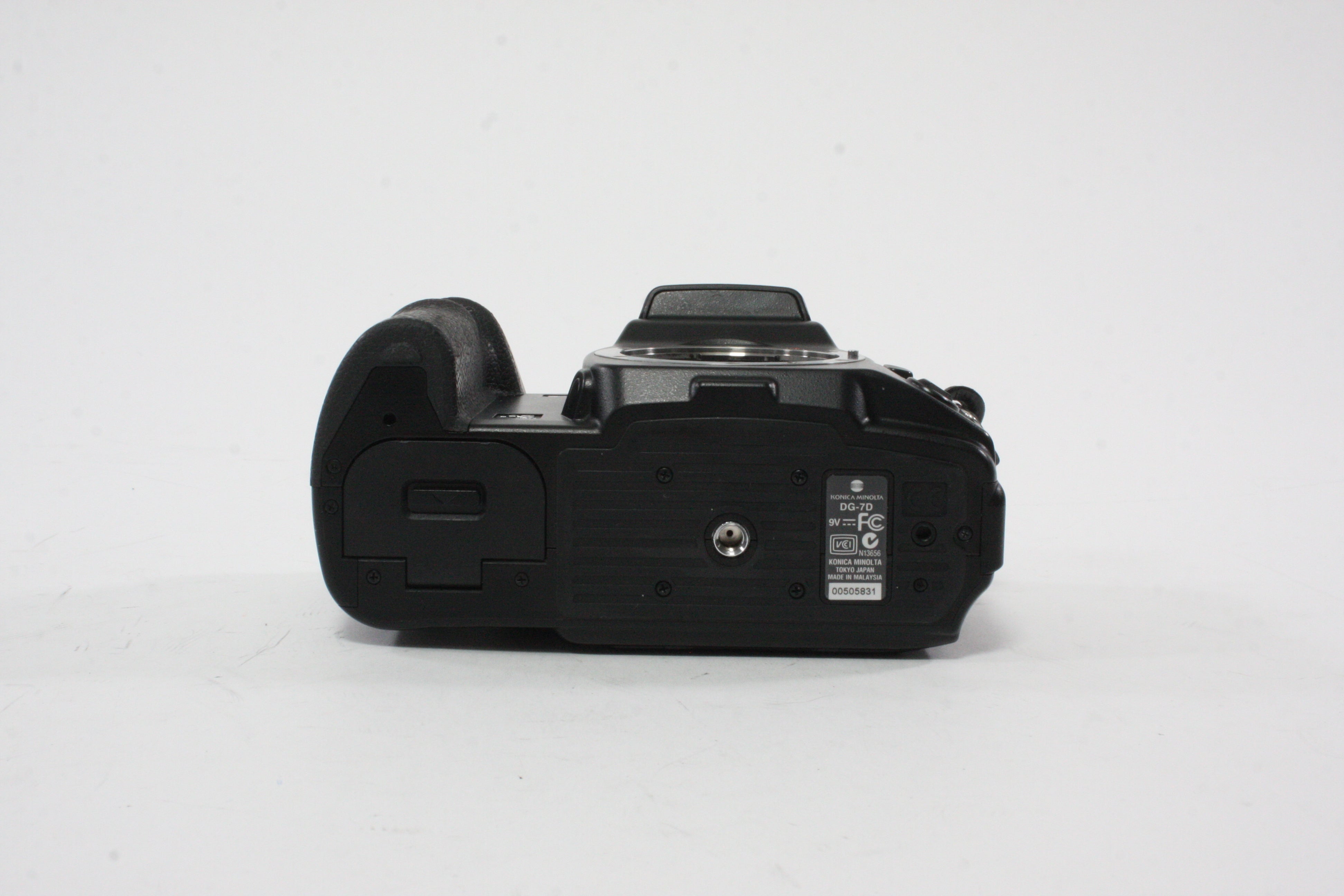 Konica Minolta Maxxum 7D with YC-7D Motion Drive