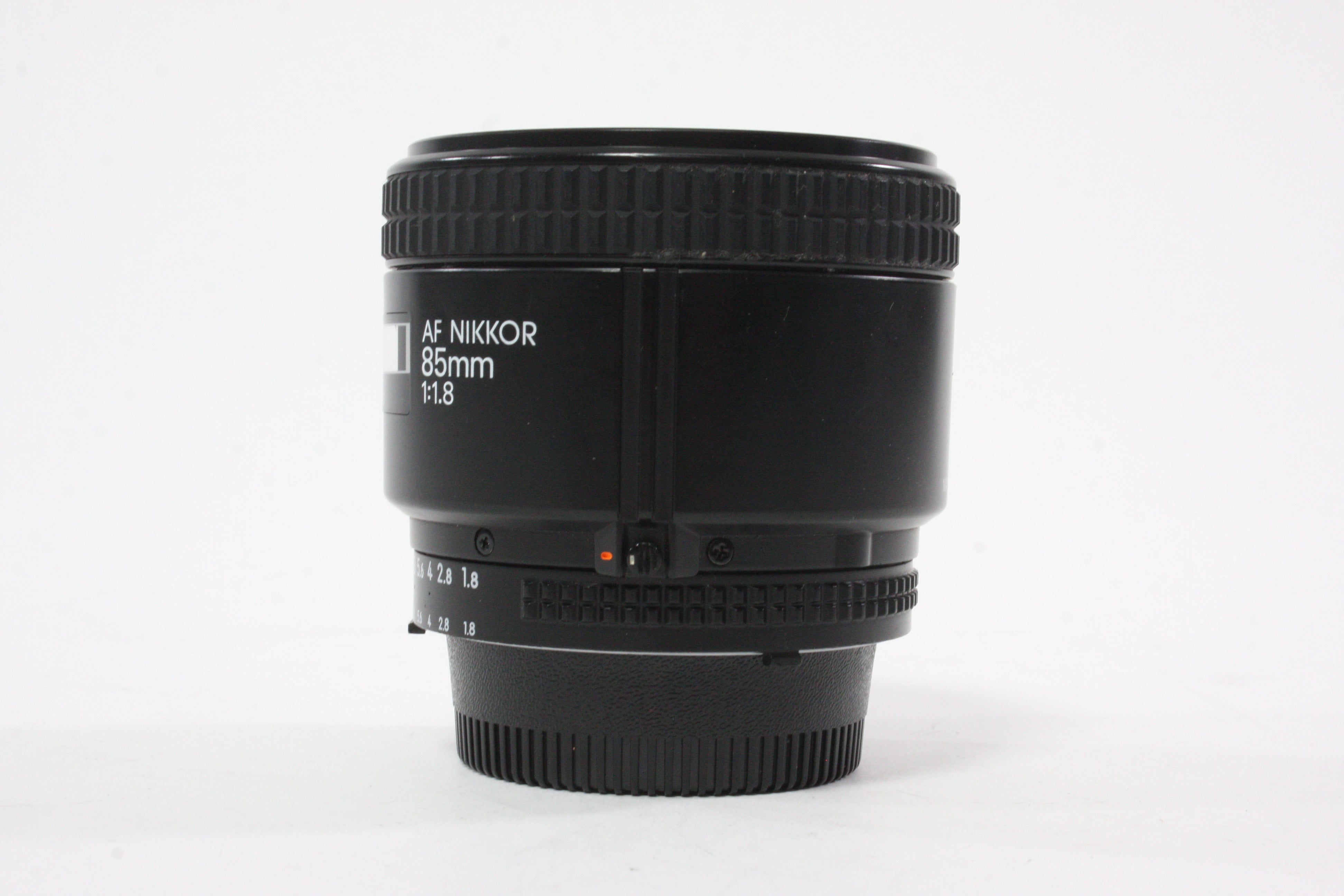 Nikon 85mm f/1.8 AF NIKKOR for Nikon F Mount