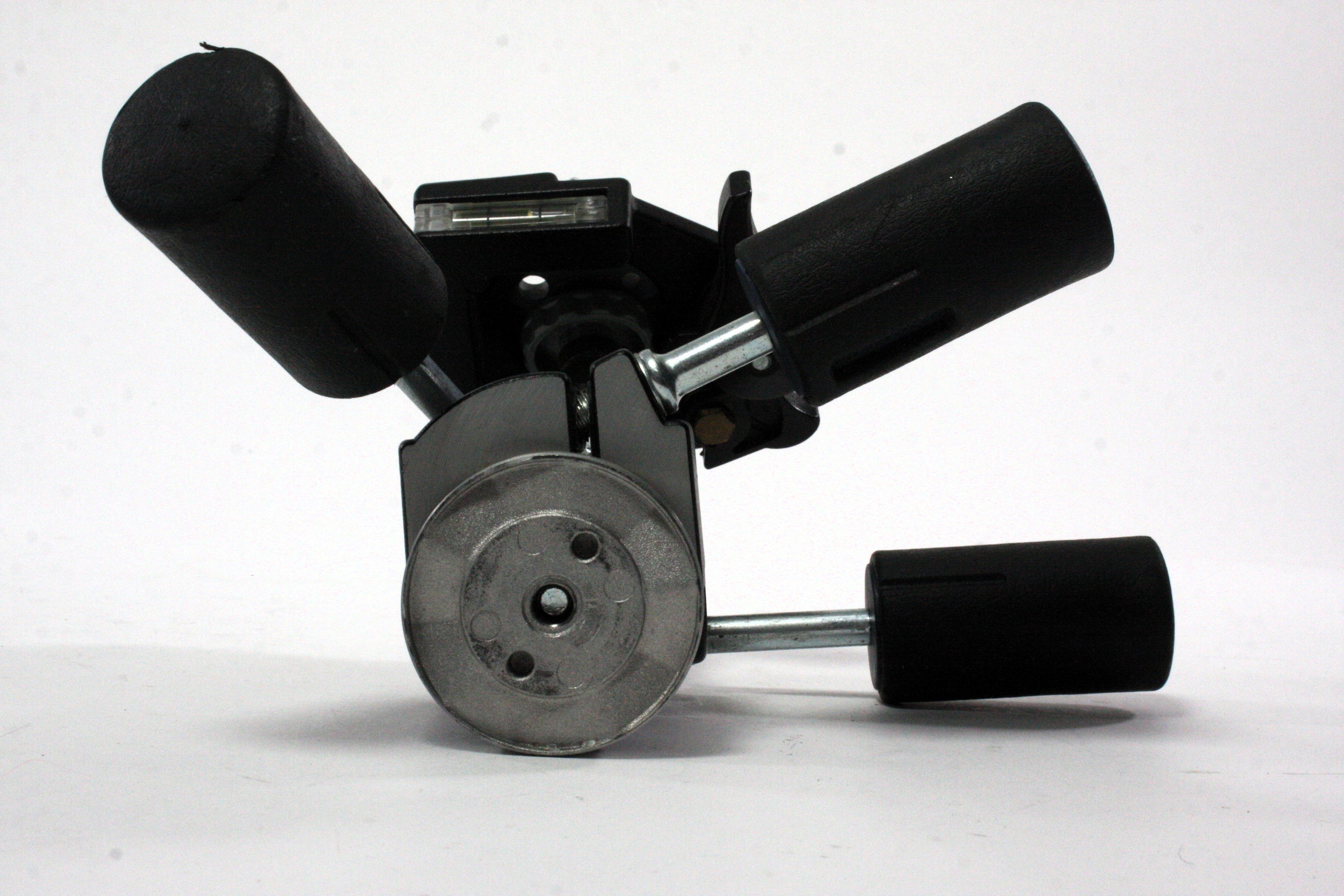 Manfrotto 3047 Three-Way-Pan Tilt Head
