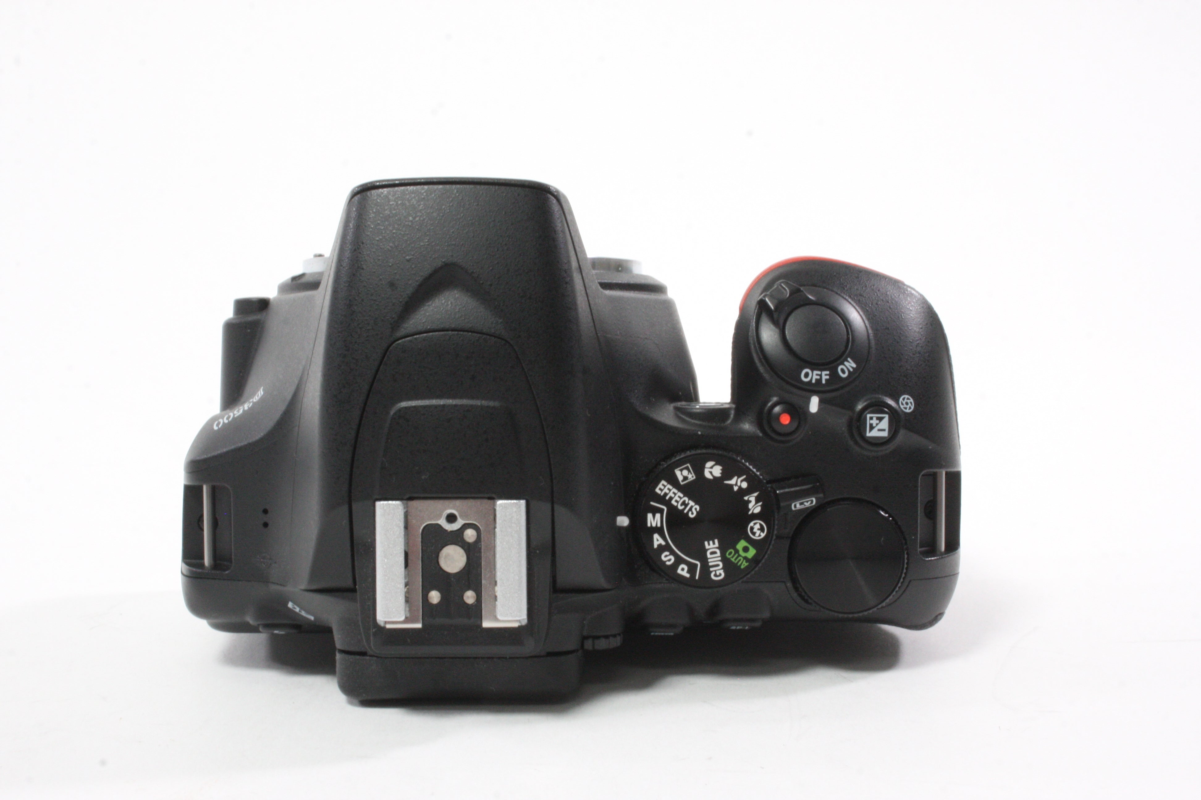 Nikon D3500 Digital with 18-55mm f/3.5-5.6 G VR AF-P DX NIKKOR for F Mount with a Shutter Count of 5,265