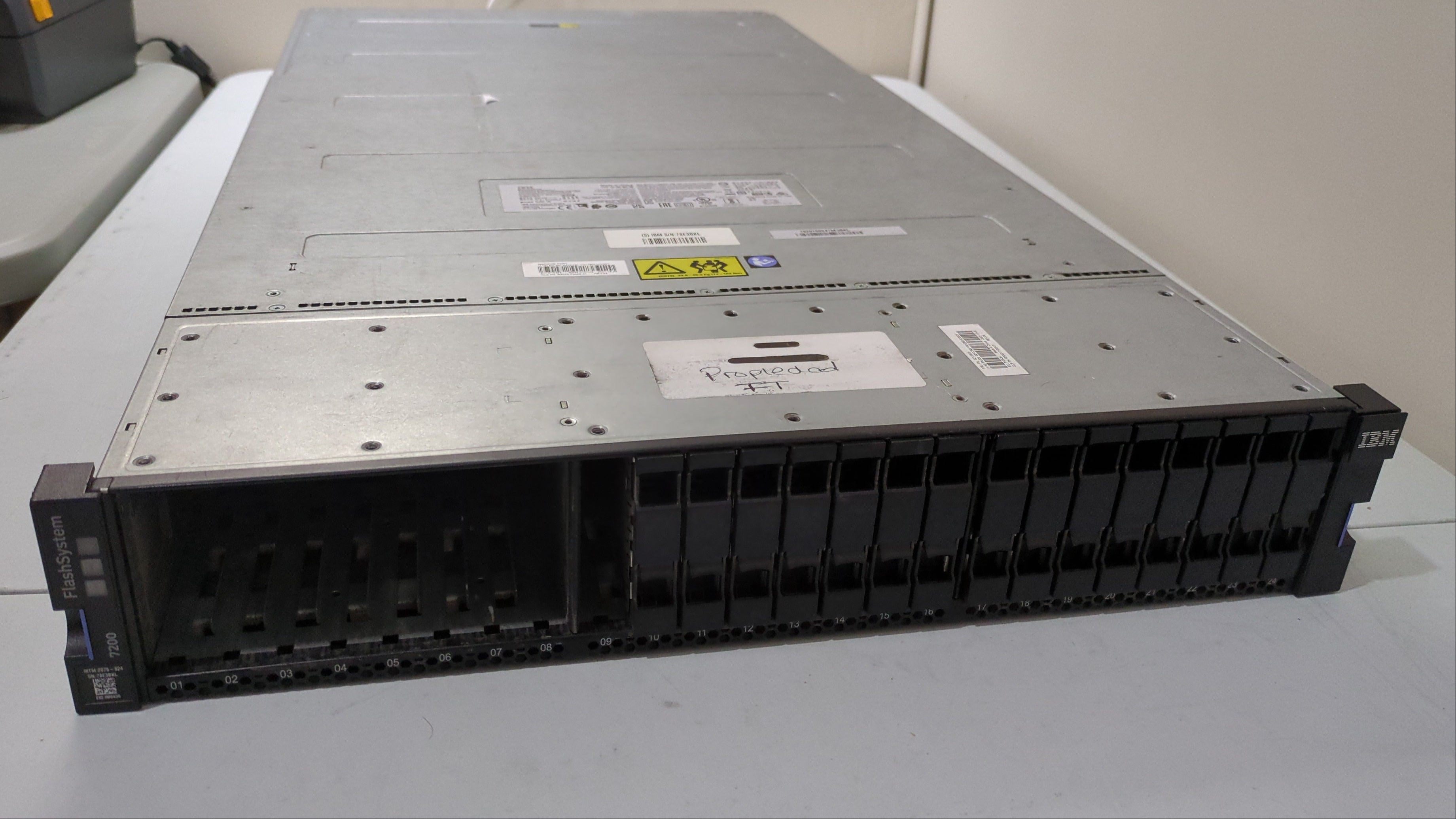 IBM FlashSystem 7200 – Model 2076-824 (No Hard Drives)