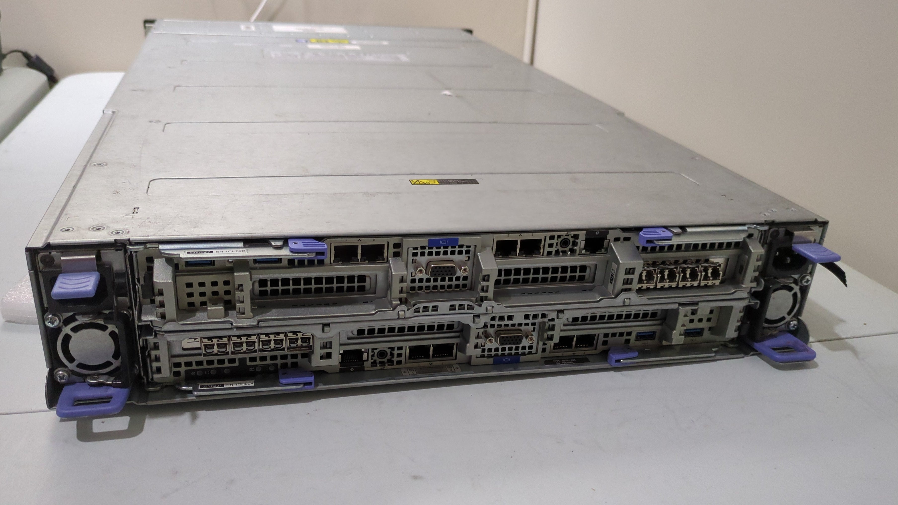 IBM FlashSystem 7200 – Model 2076-824 (No Hard Drives)