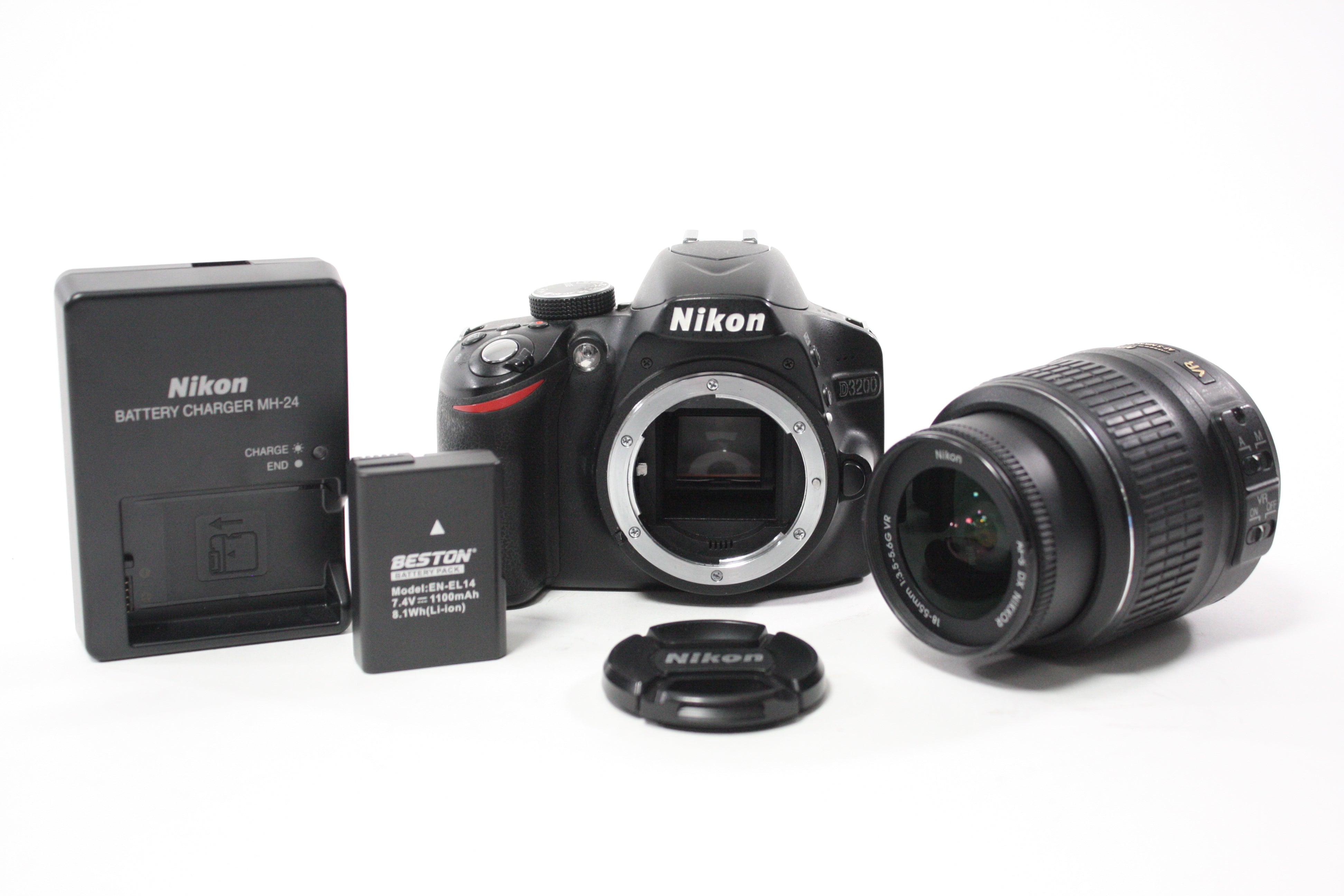 Nikon D3200 DSLR Camera with 18-55mm f/3.5-5.6 G VR DX Lens with Shutter Count 8,263