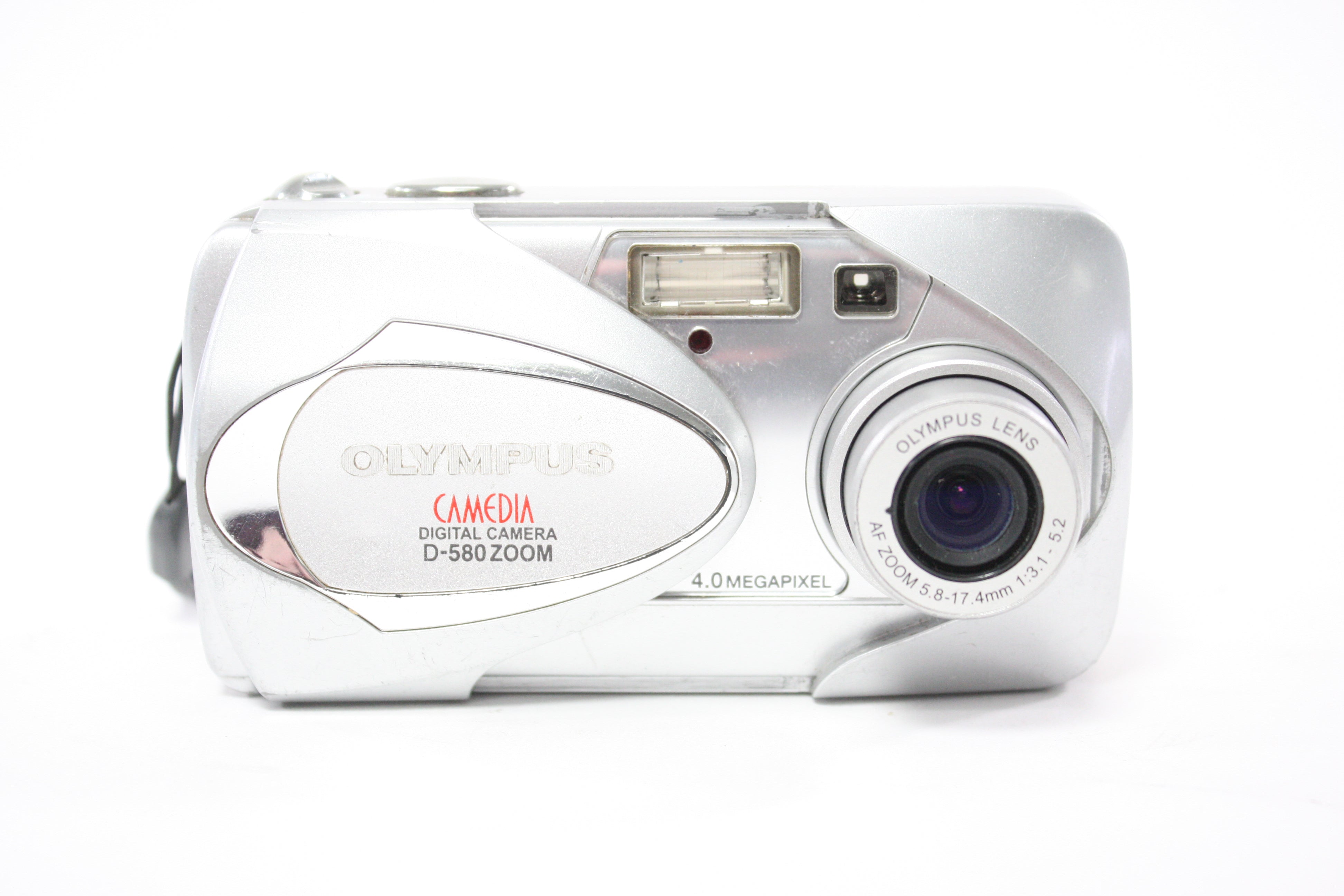 Olympus Camedia D-560 Zoom Digital Point and Shoot Camera 3x Zoom 3.2mp (Silver)