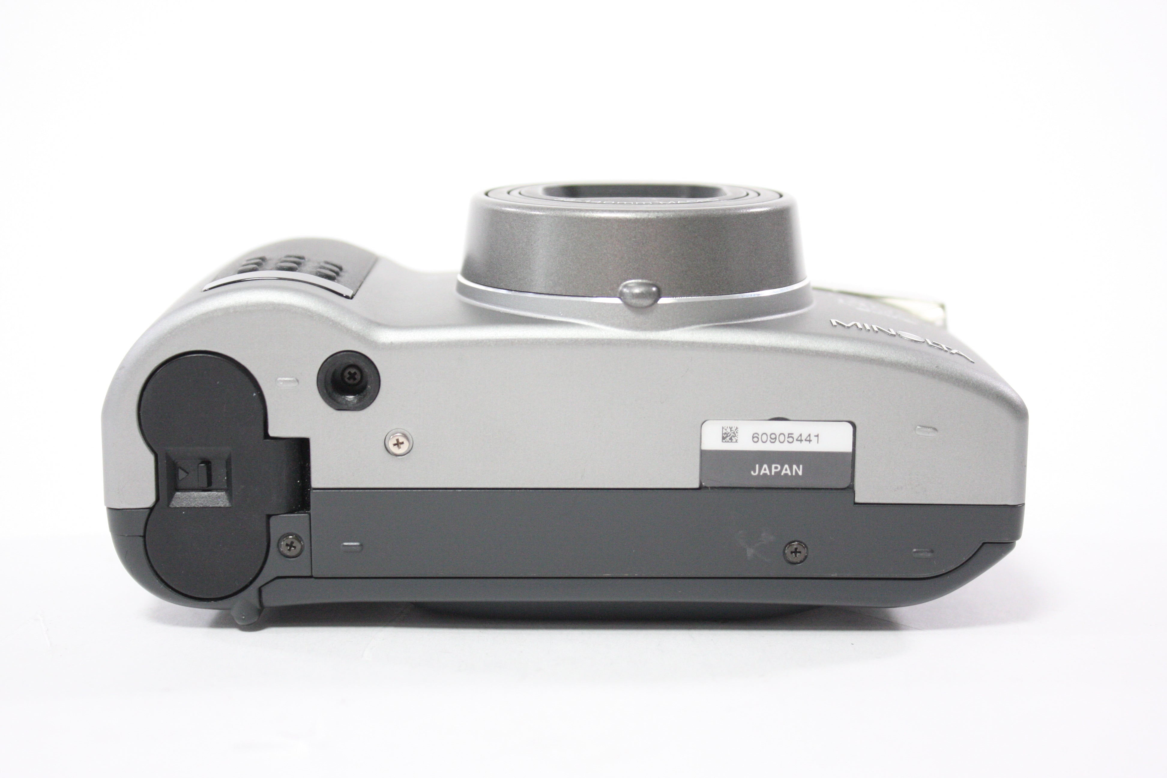 Minolta Freedom Zoom 140EX Panorama Date 35mm Point and Shoot Camera
