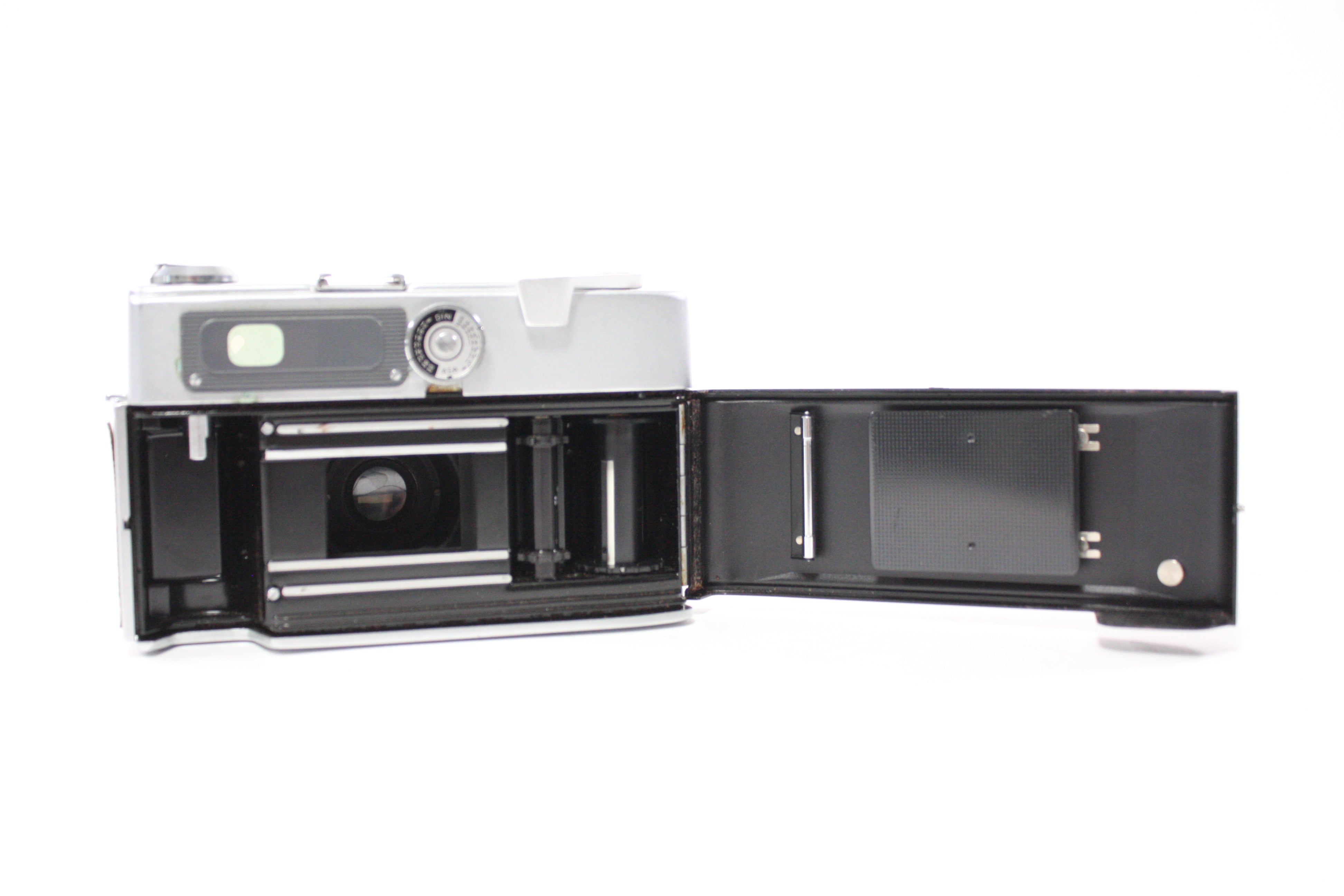 Minolta Hi-Matic 35mm Rangefinder Camera