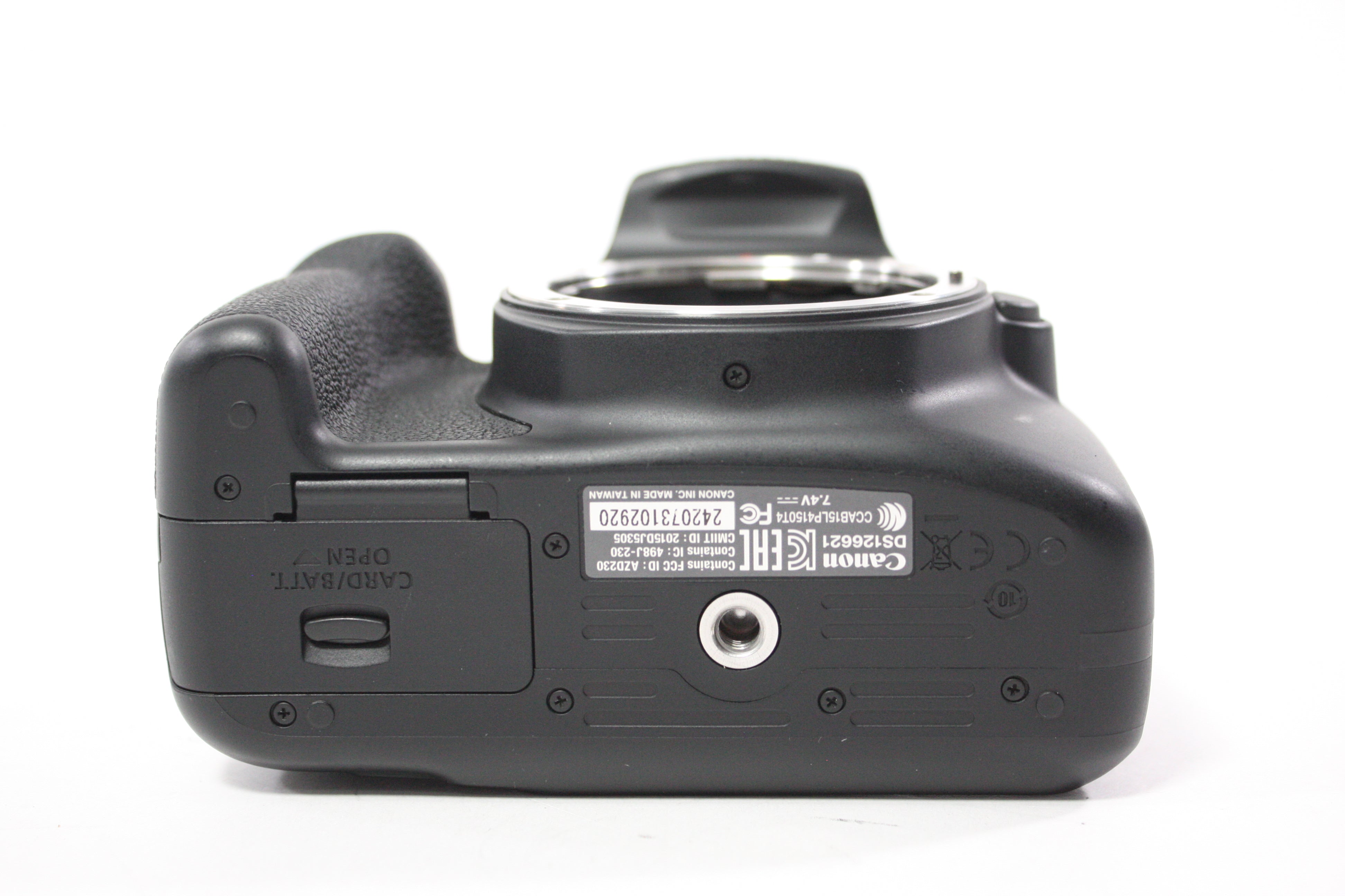 Canon EOS Rebel T6 DSLR Camera with 18-55mm f/3.5-5.6 IS II EF-S Lens With Shutter Count 2,368