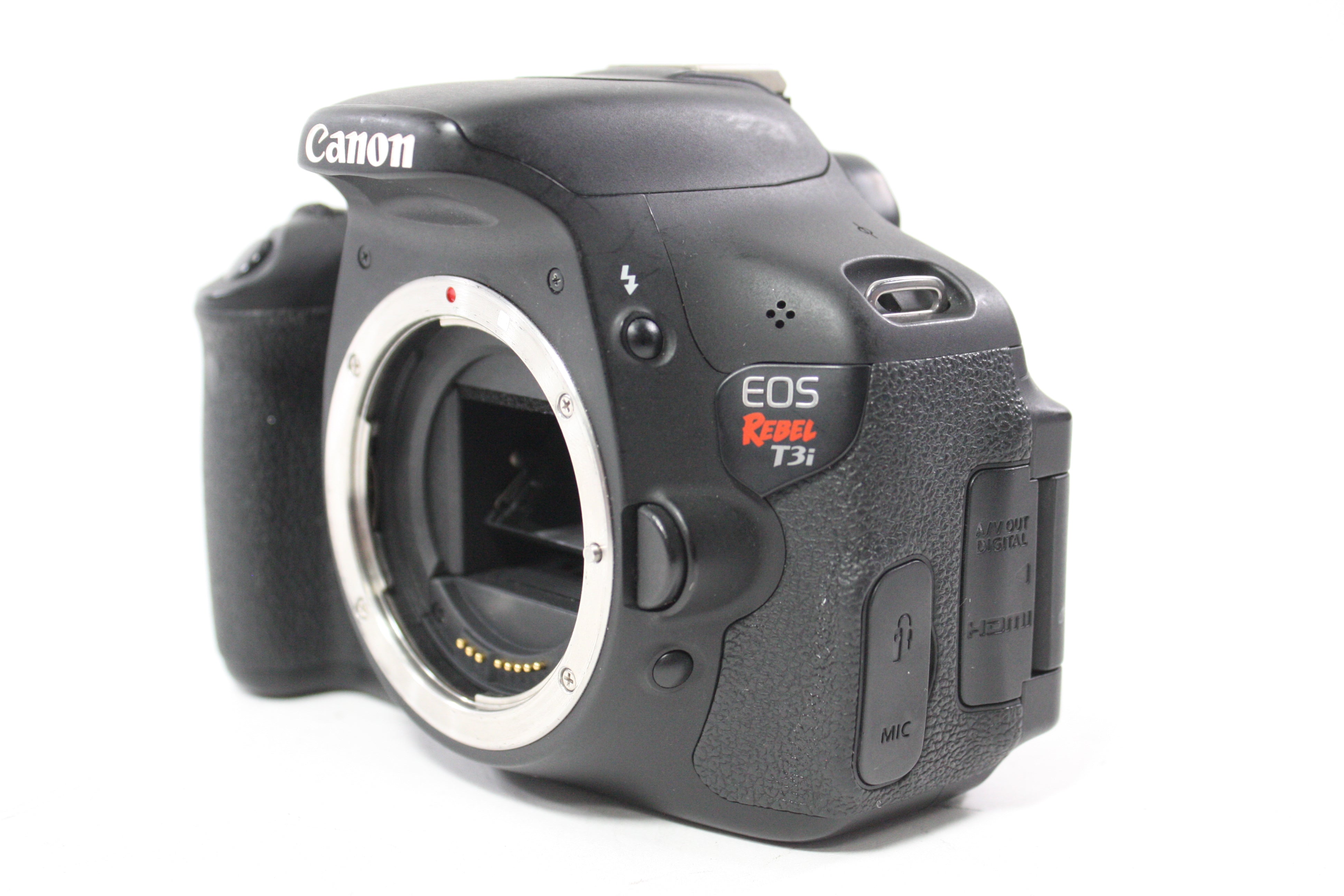 Canon EOS Rebel T3i DSLR Camera with 18-55mm f/3.5-5.6 EF-S IS II Lens with Shutter Count 8,778 (Please Read)