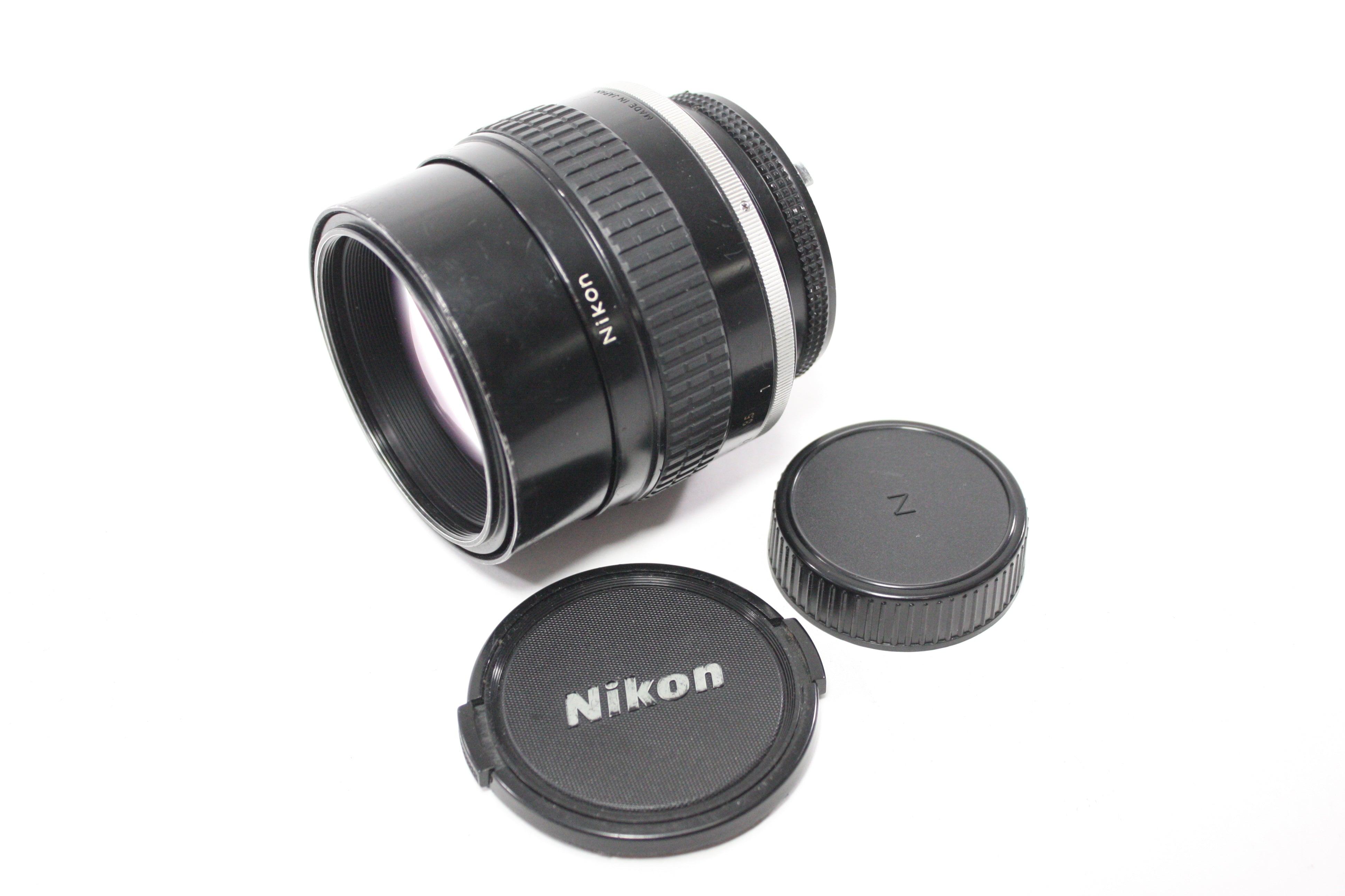 Nikon 105mm f/1.8 Nikkor AI-S Lens for Nikon F Mount