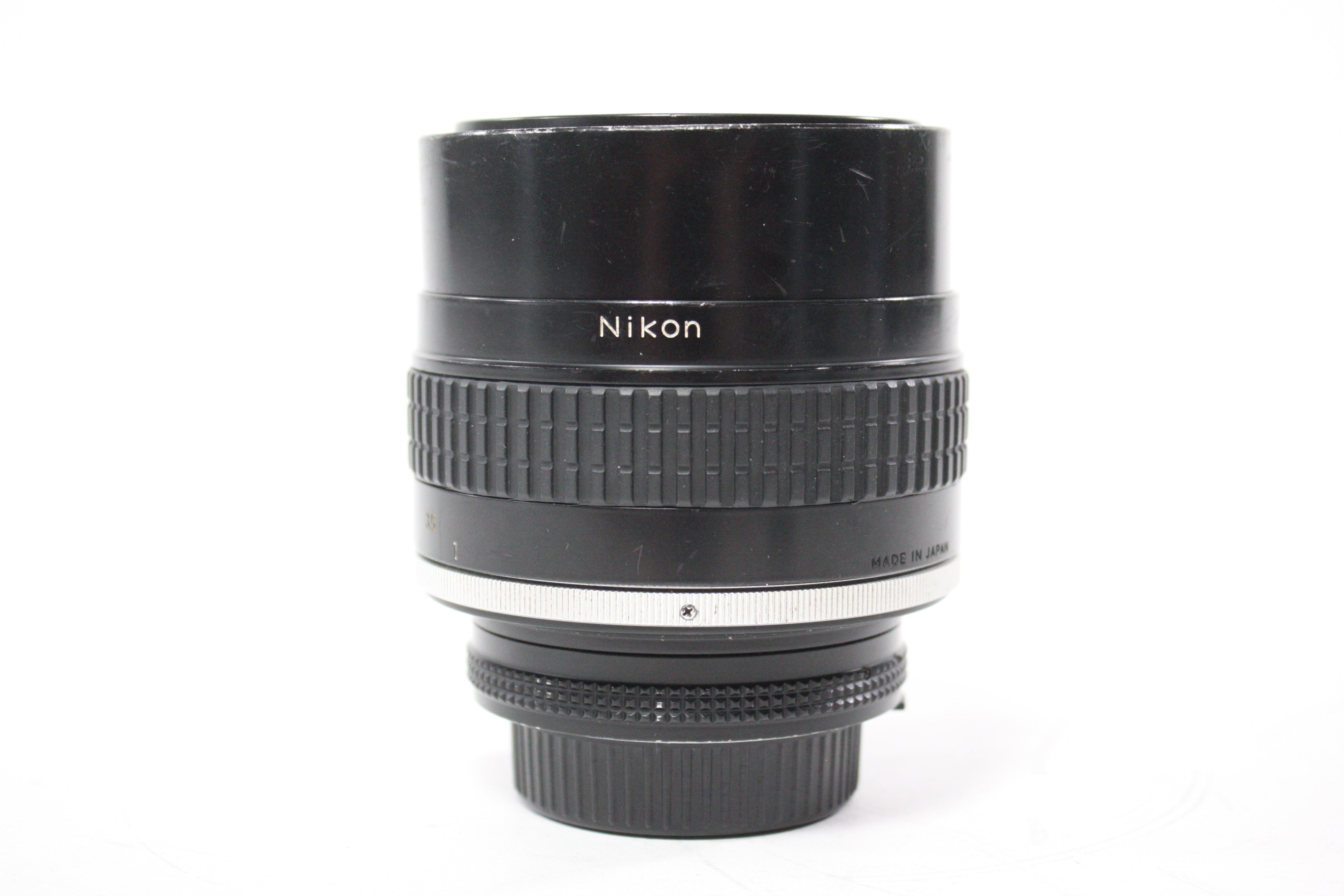 Nikon 105mm f/1.8 Nikkor AI-S Lens for Nikon F Mount