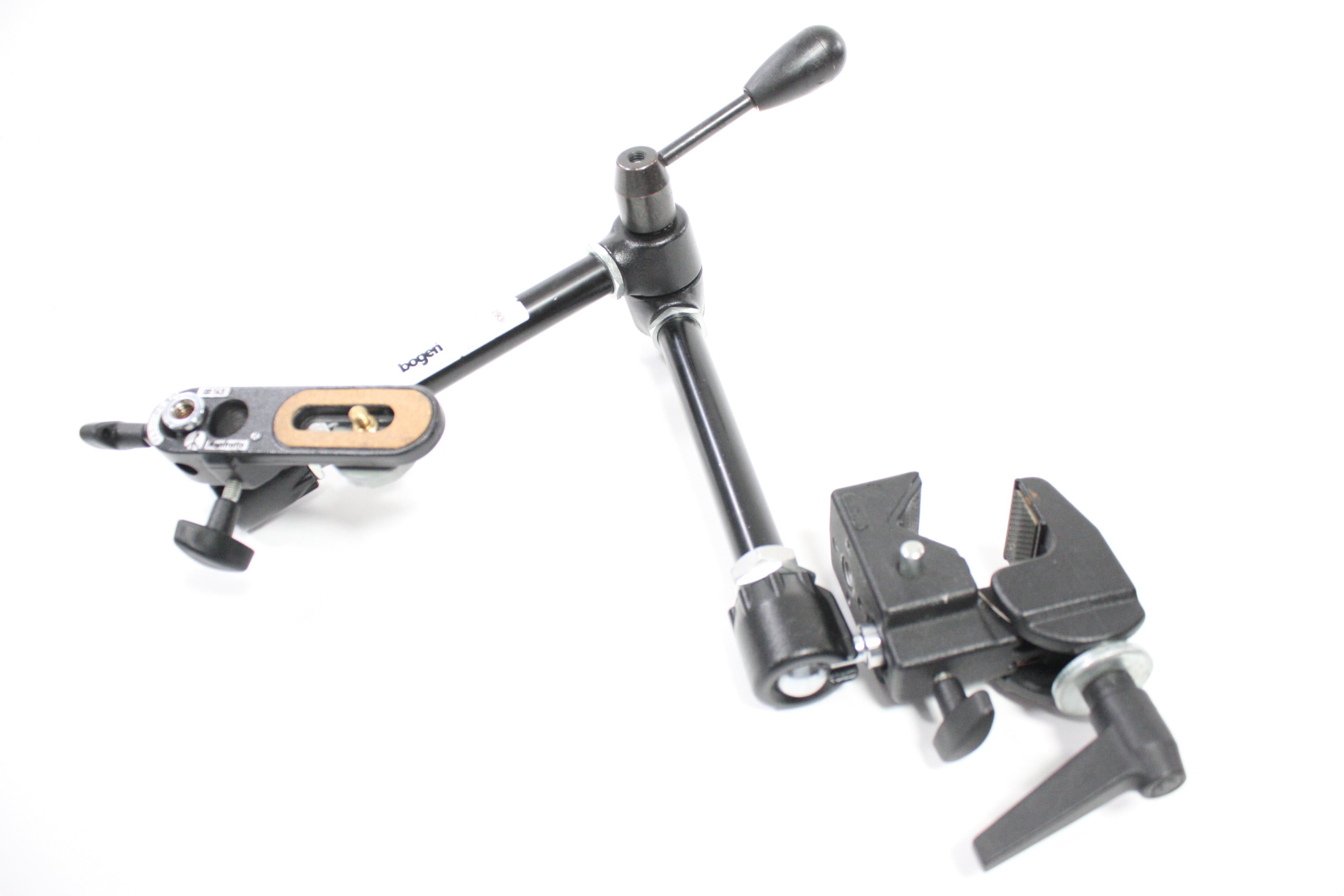 Manfrotto 2930 Magic Arm and Super Clamp with Camera Bracket 143A