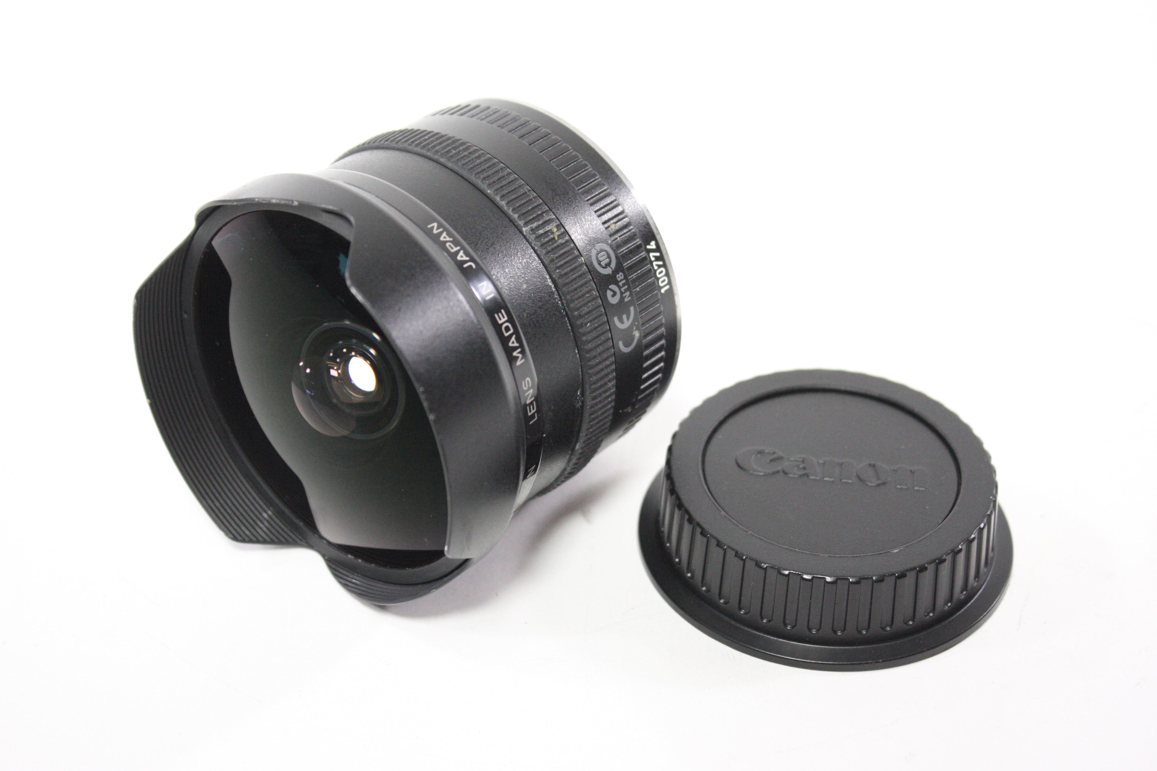 Canon 15mm f/2.8 Fisheye Lens for EF Mount AS-IS