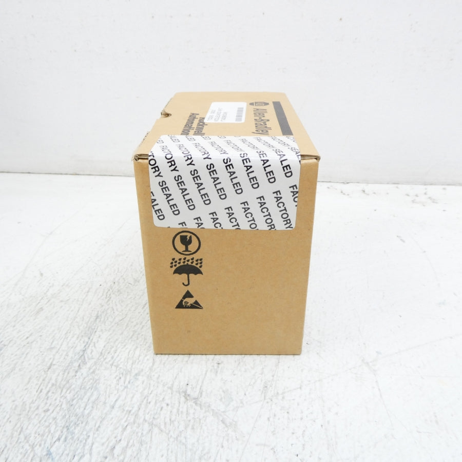 ALLEN BRADLEY 1734-DIB8XOW8 SER. A F/W 1.001 DATE: 2008 REV. A01 NSFS