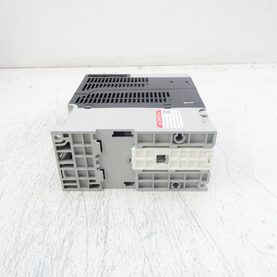 ALLEN BRADLEY 25B-D6P0N104 SER. A F/W 7.001 323-528VAC 6.0A NSMP