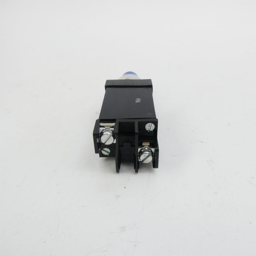 ALLEN BRADLEY 800T-QSH10B SER. T 120V (WH) NSMP