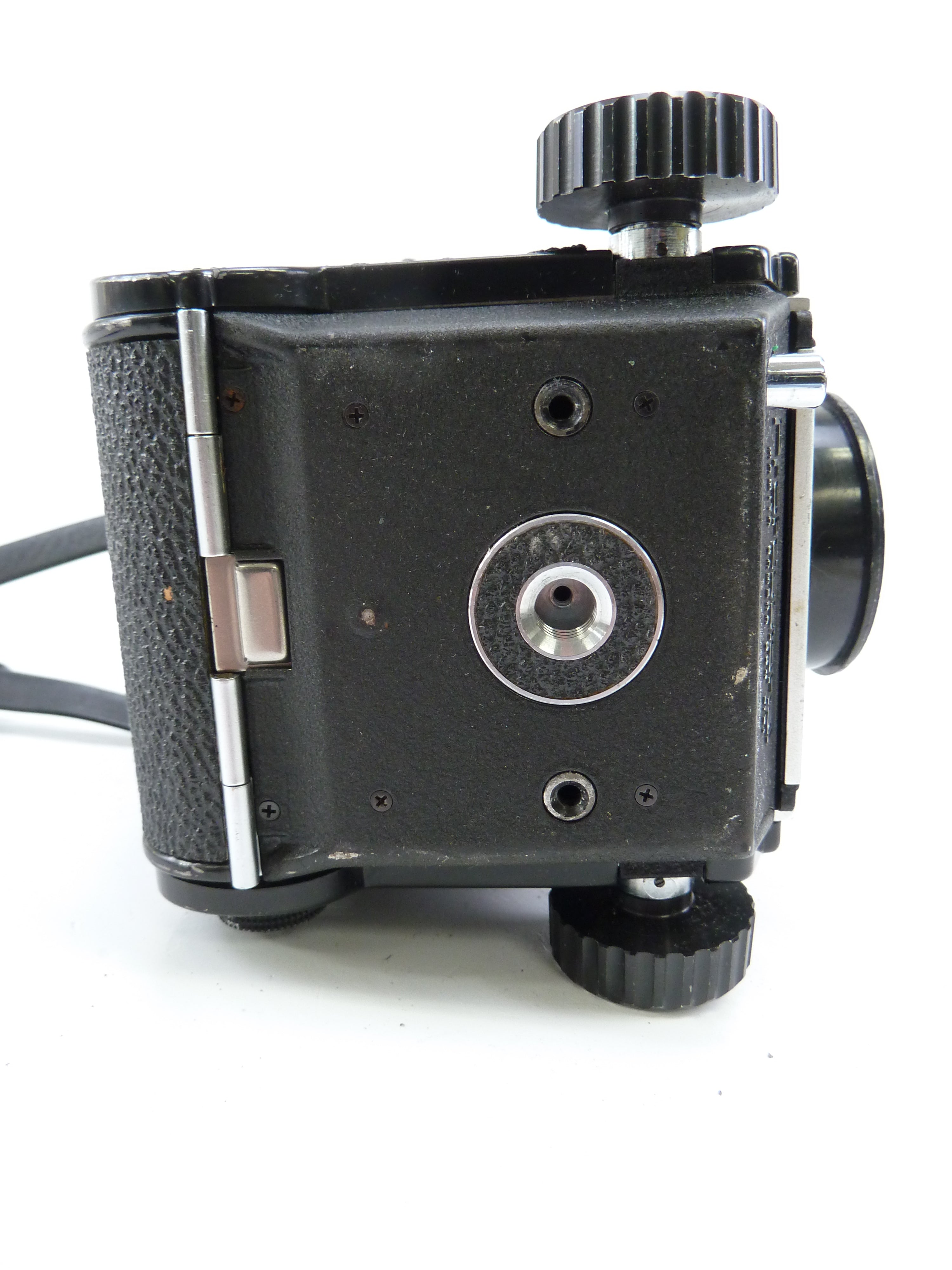 Mamiya C330 Camera Outfit with 80MM F2.8 Blue Dot Lens